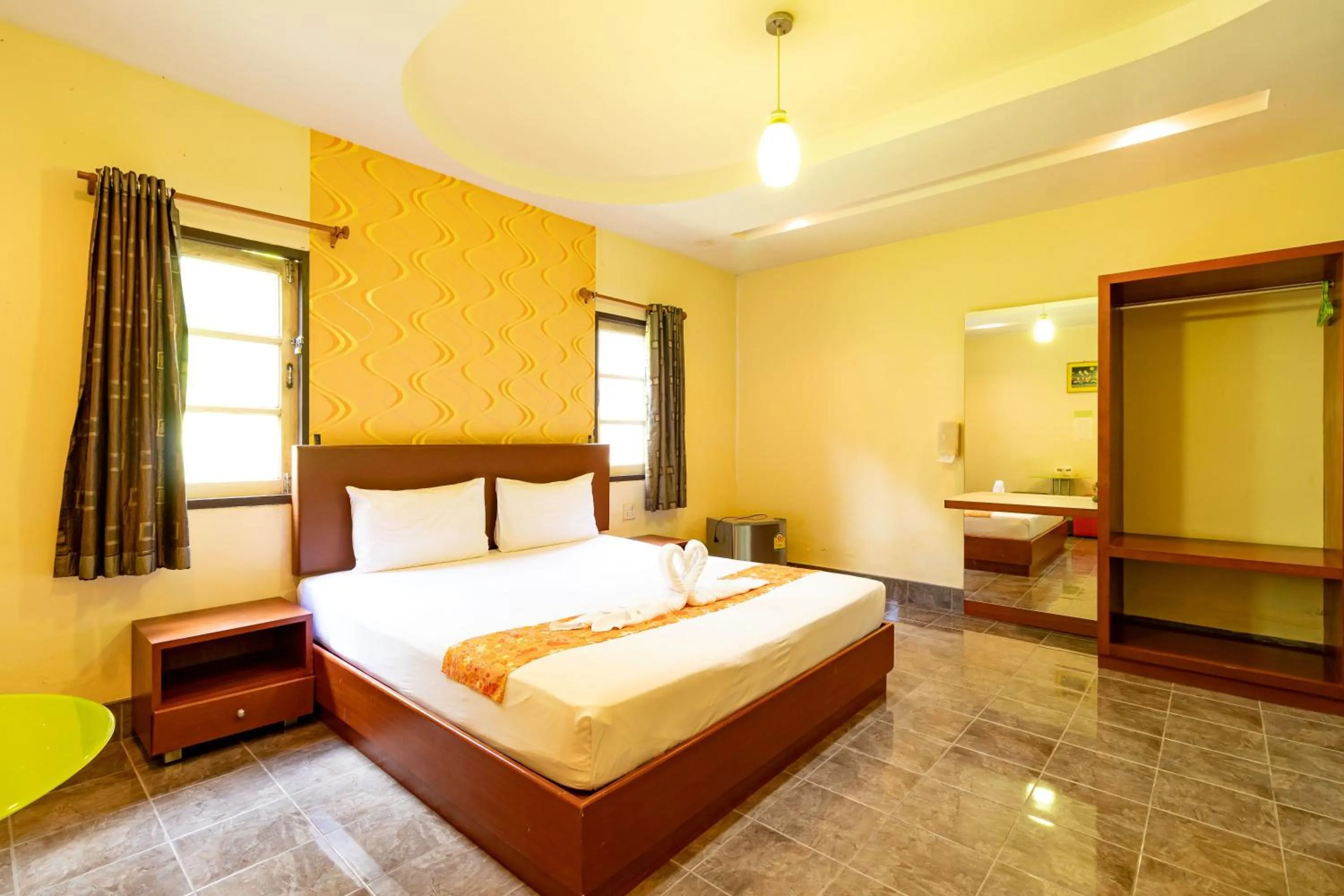 Photo of the whole room, Bed in Ban Suan Chomdao Resort