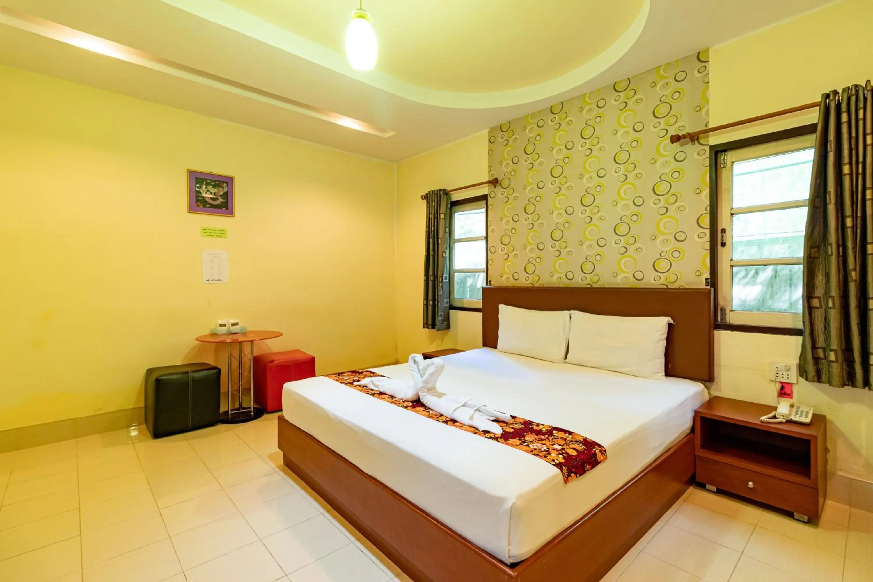 Photo of the whole room, Bed in Ban Suan Chomdao Resort