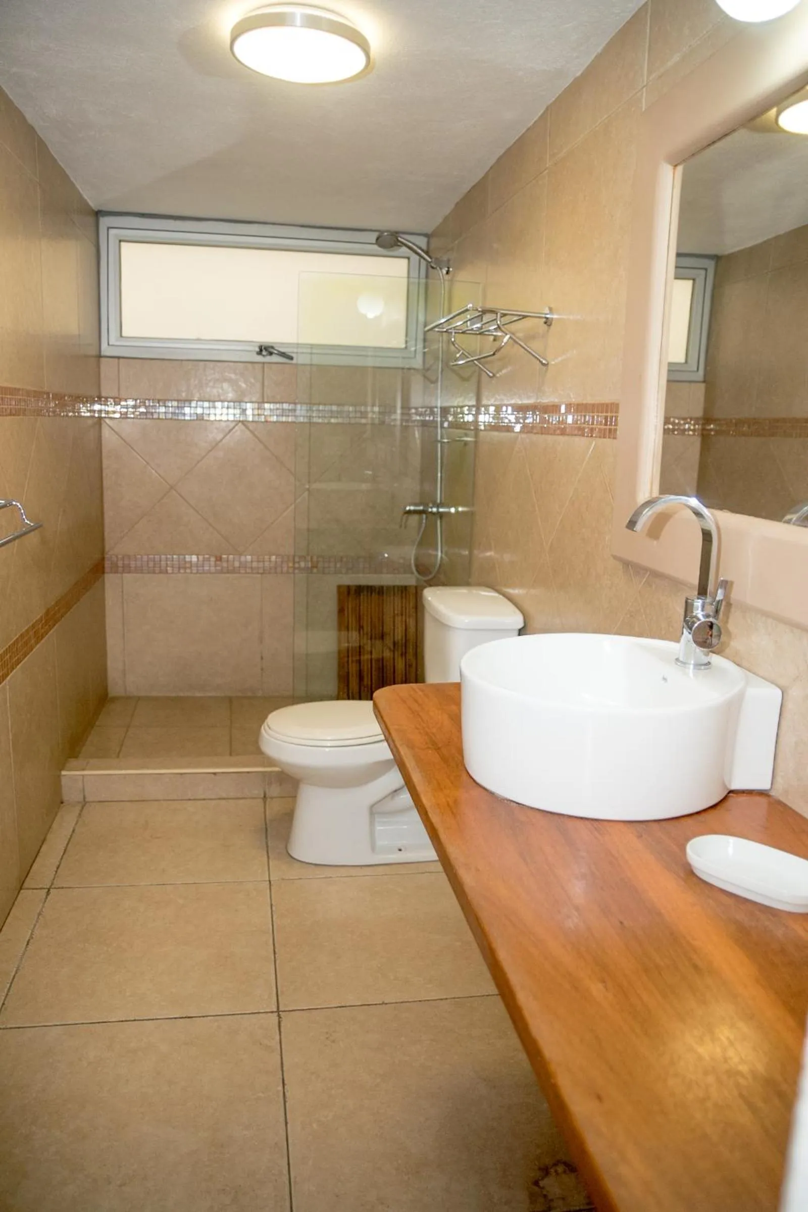 Bathroom in Allamanda Hotel