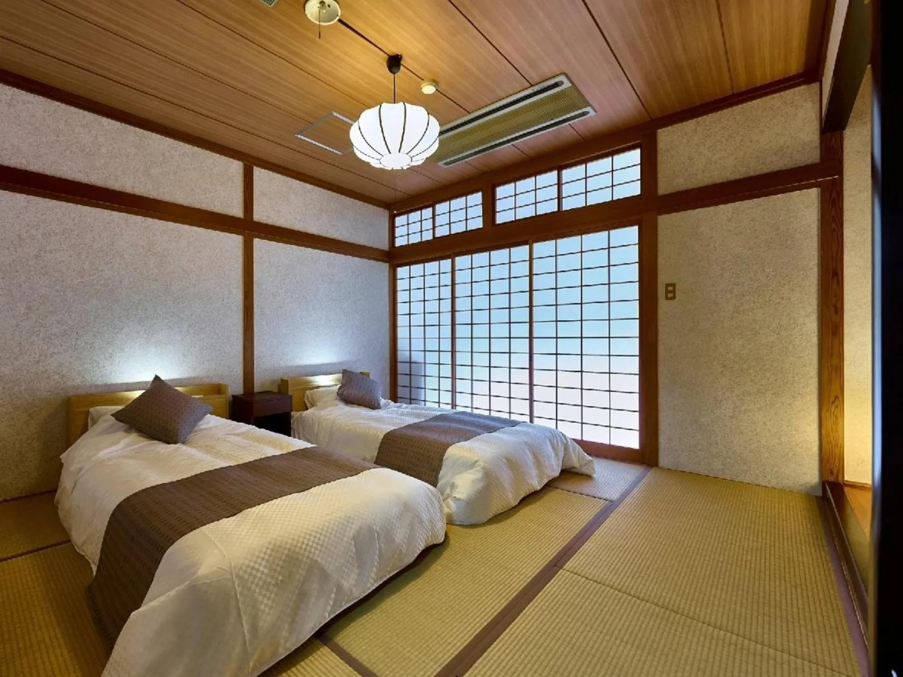 Photo of the whole room, Bed in Seitenkaku