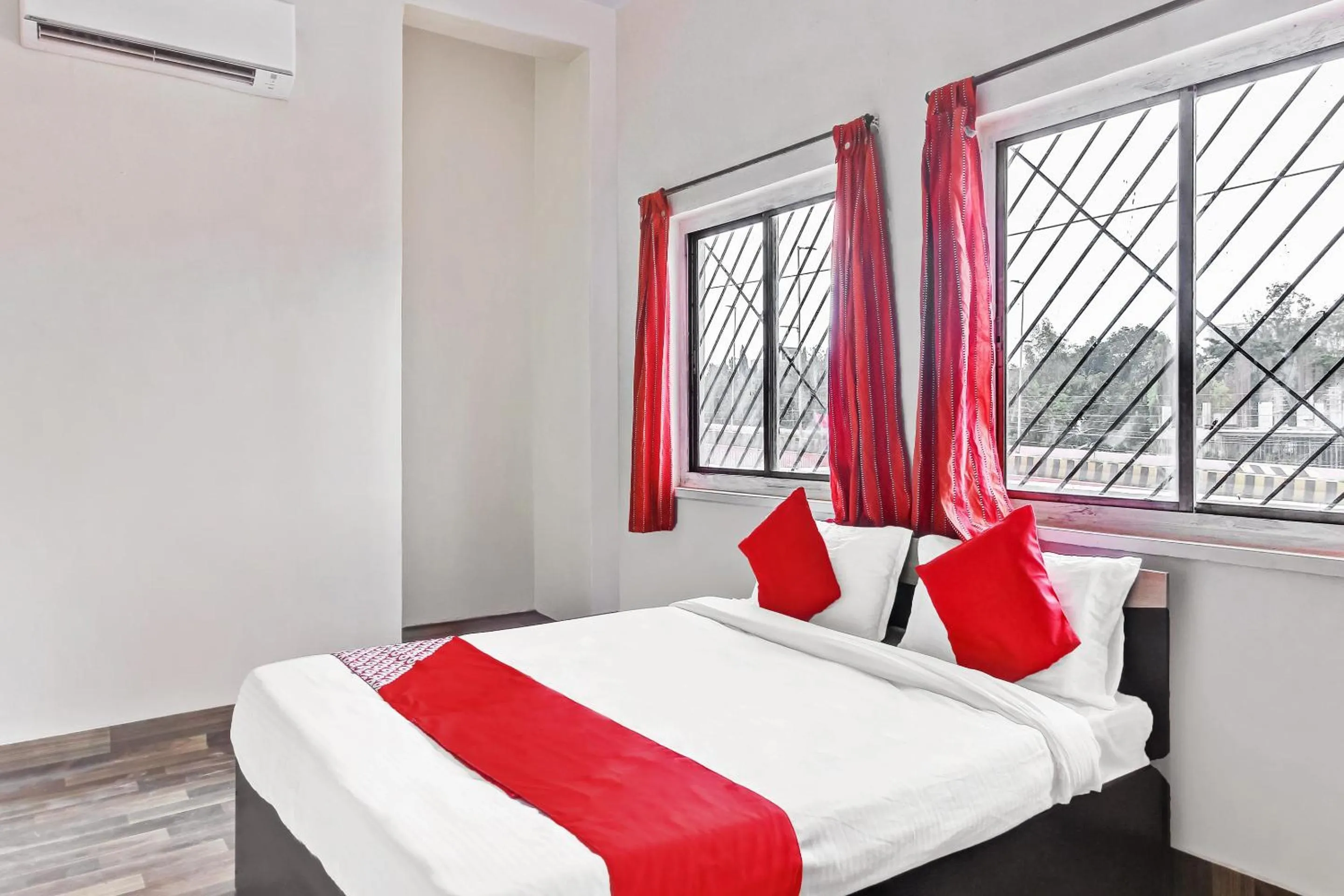 Bedroom, Bed in Super Hotel O Shree Balaji Lodging