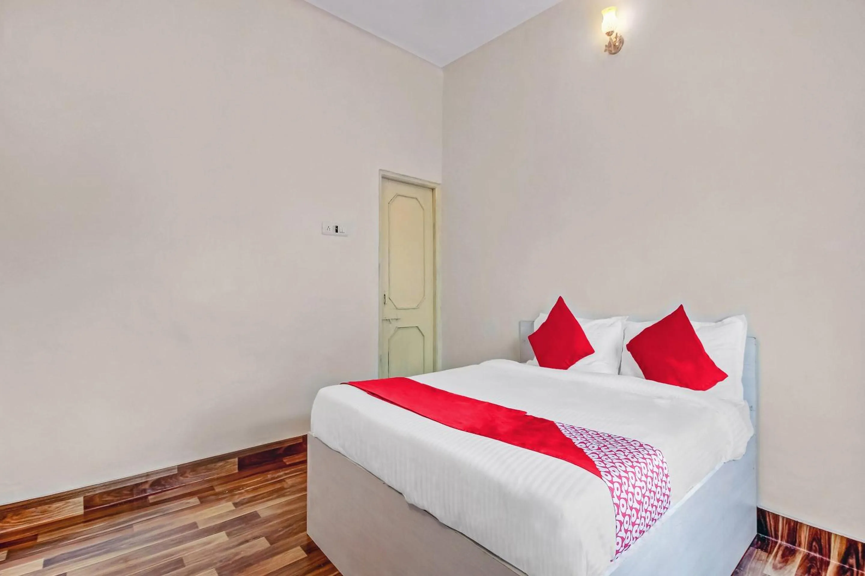 Bedroom, Bed in Super Hotel O Shree Balaji Lodging