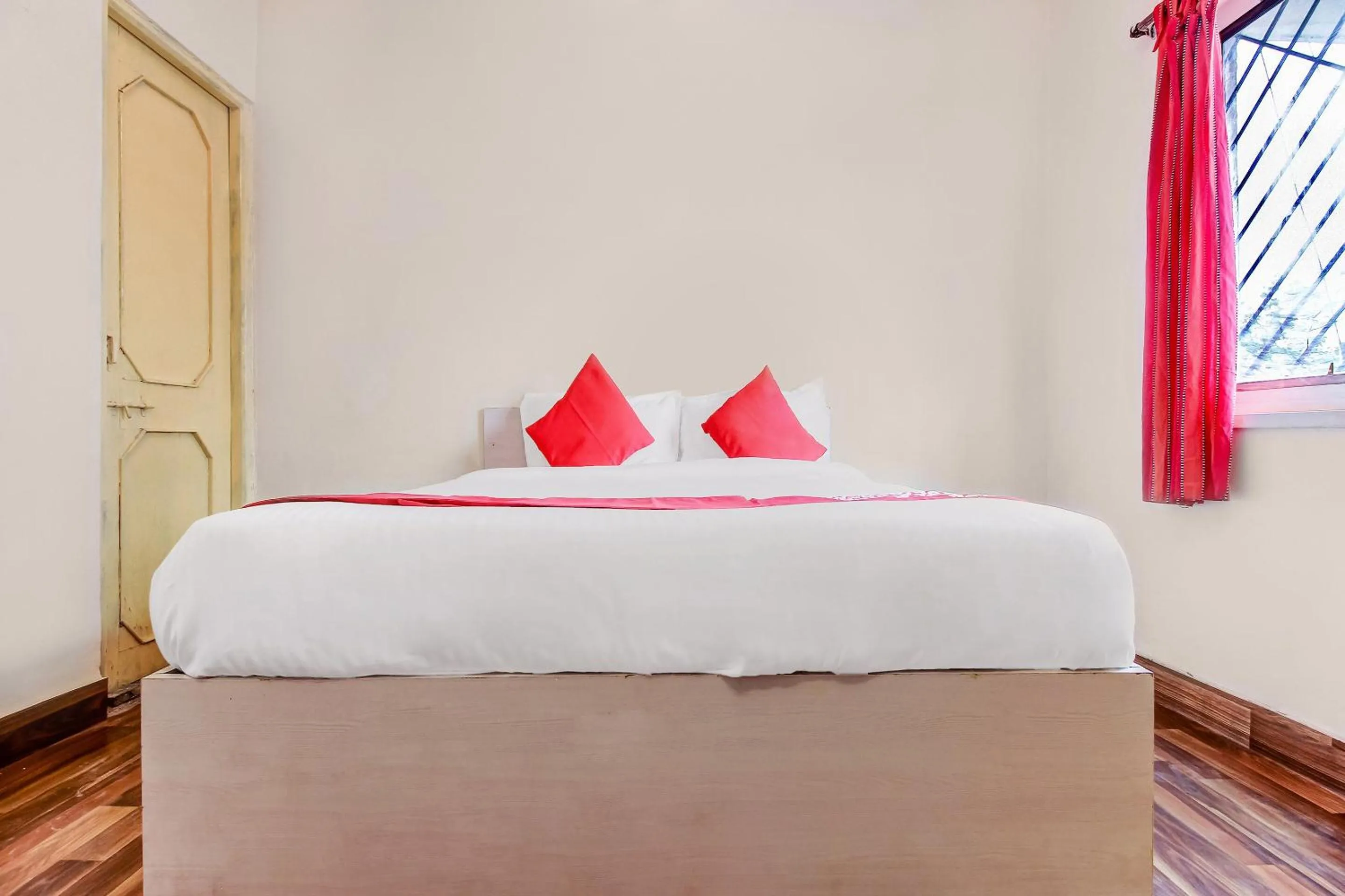 Bedroom, Bed in Super Hotel O Shree Balaji Lodging