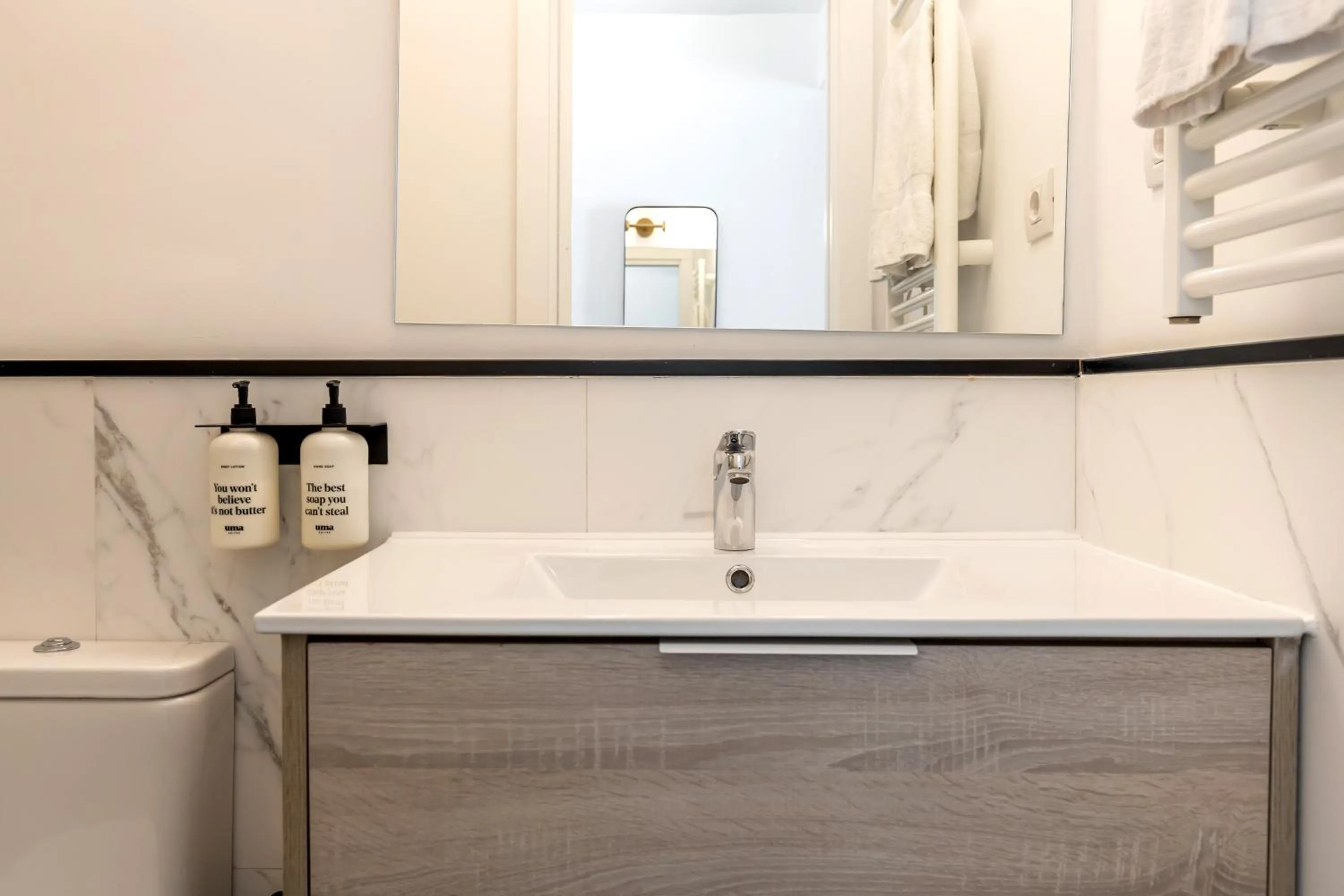 Bathroom in Colectia Stays Atocha