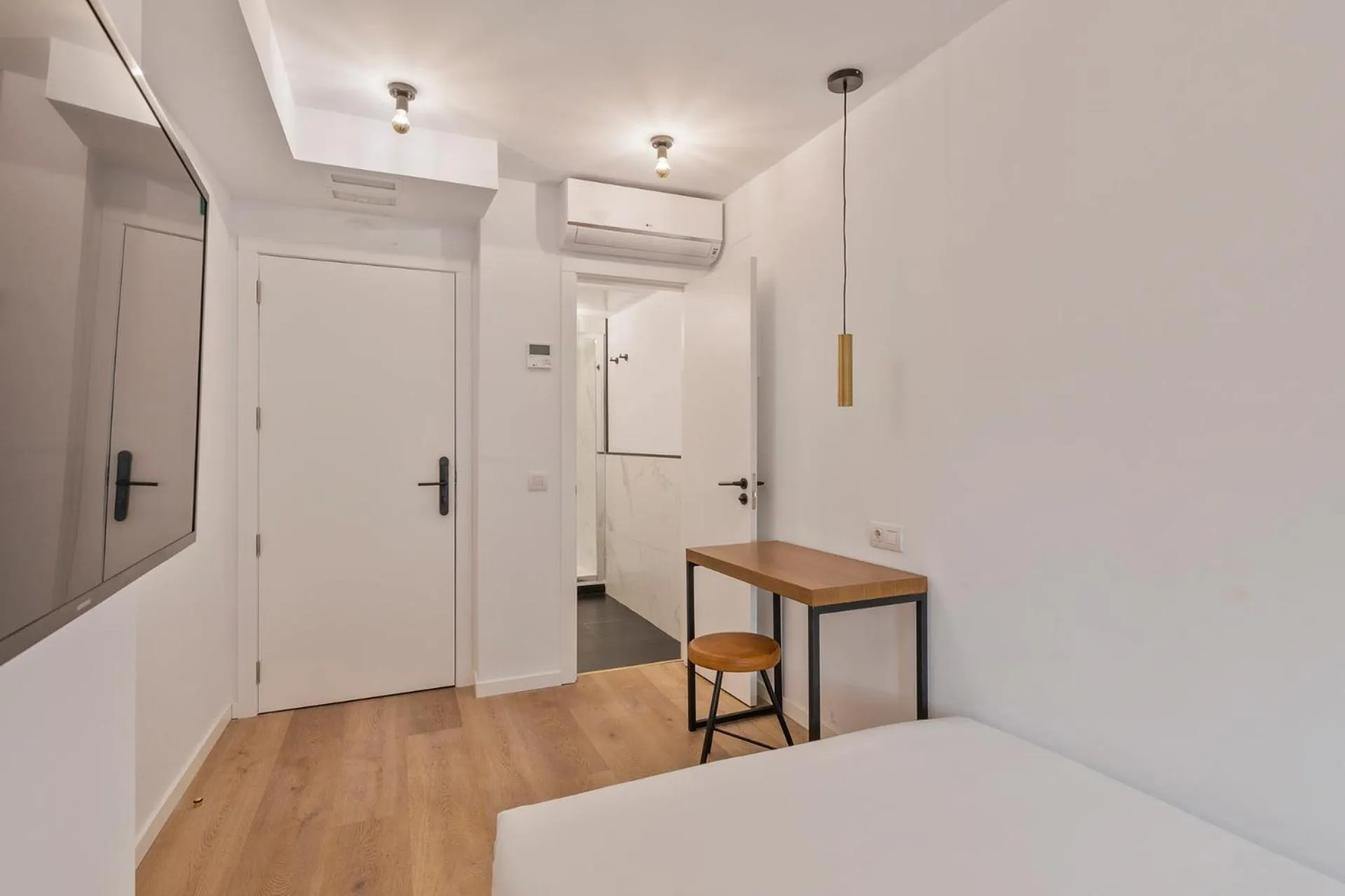 Bathroom in Uma Suites Atocha