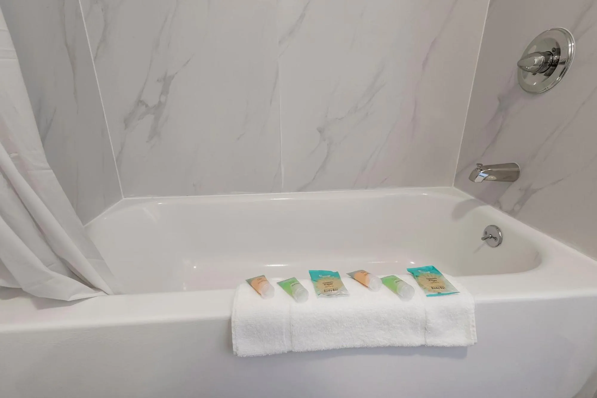 Bathroom in Heritage Inn Express Chico