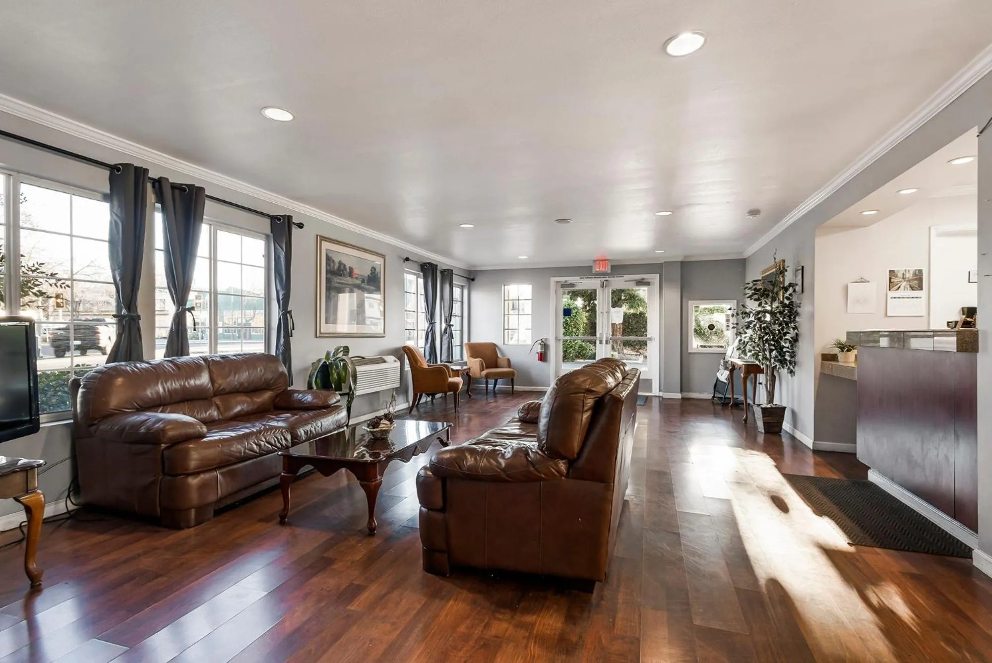 Lobby or reception in Heritage Inn Express Chico