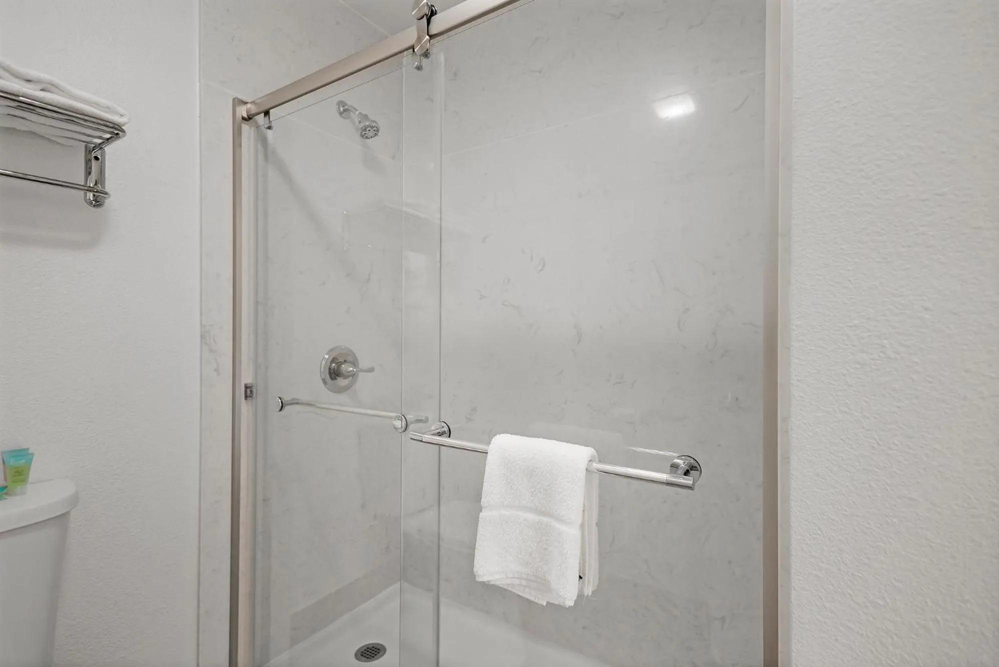 Bathroom in Heritage Inn Express Chico