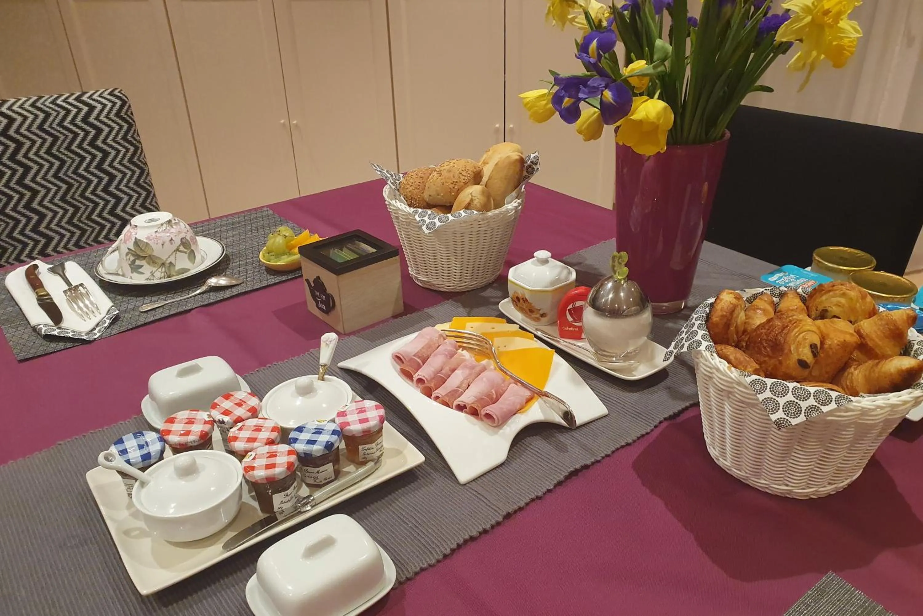 Breakfast in Les Centauris