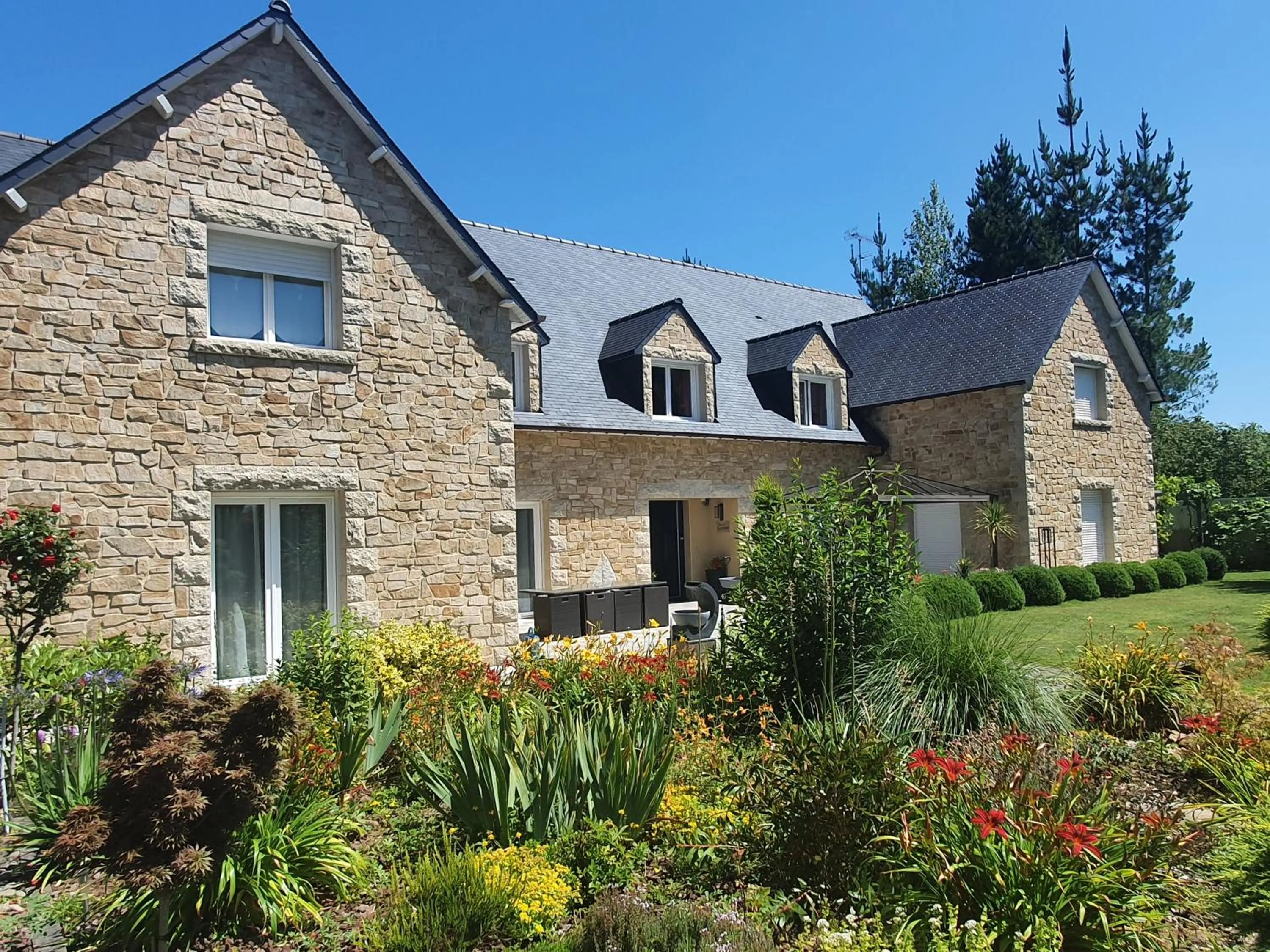 Property building in Les Centauris