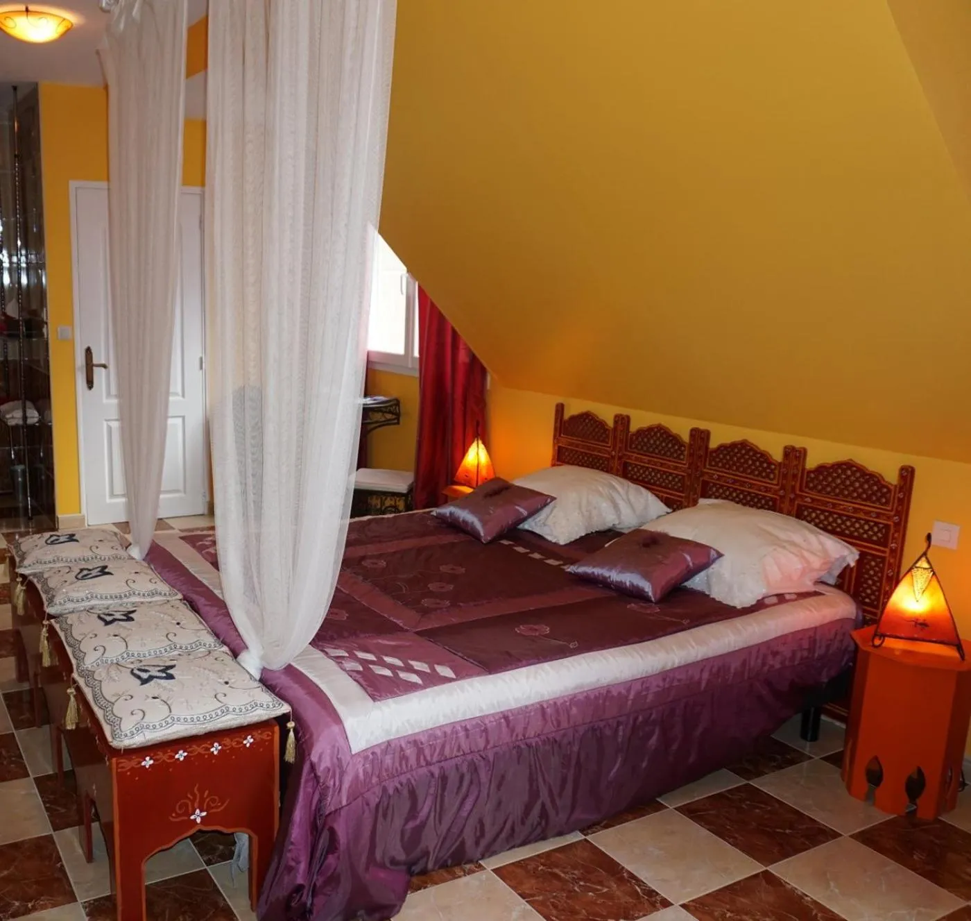 Bed in Les Centauris