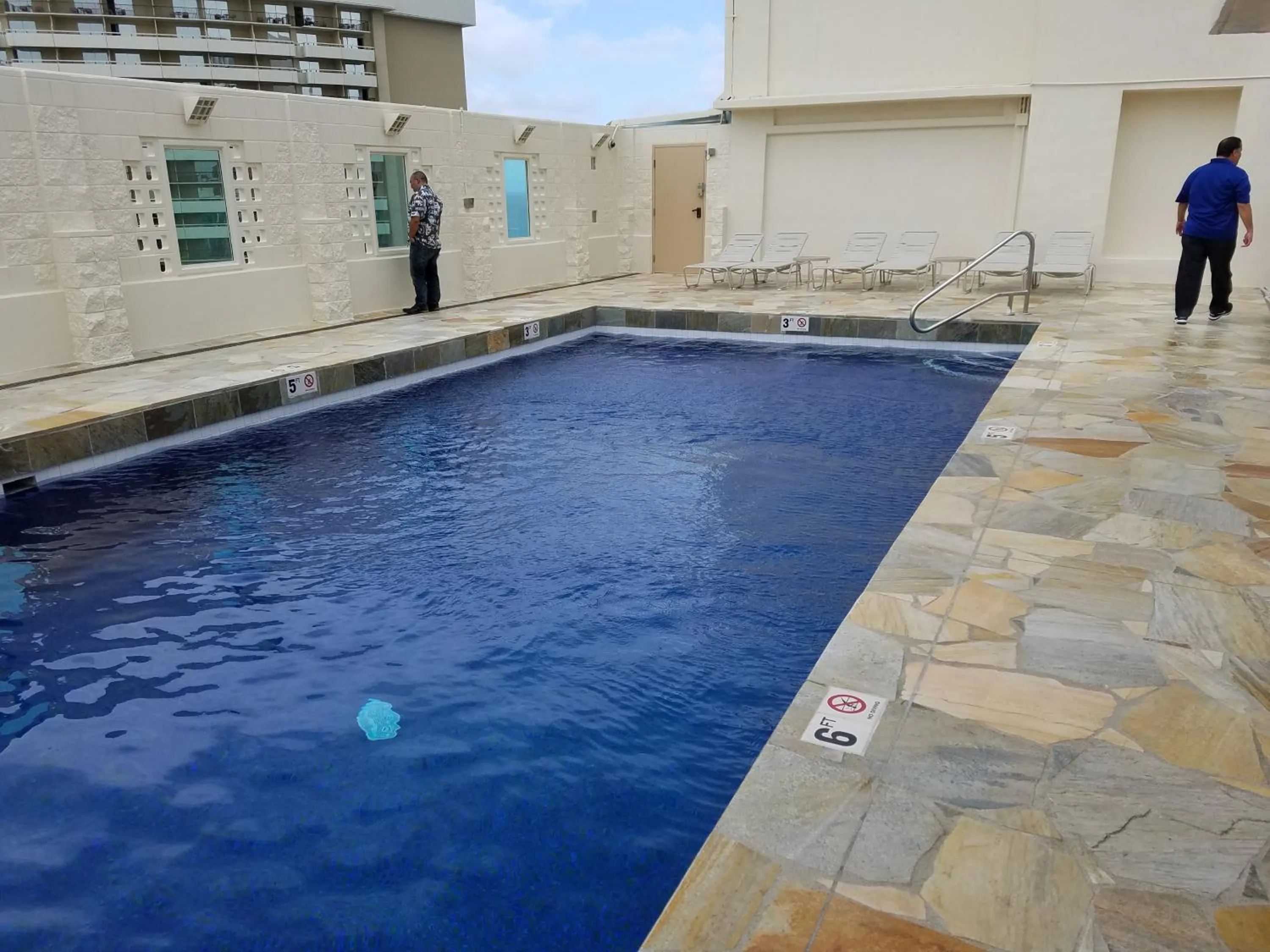 Swimming pool in Imperial Hawaii Resort