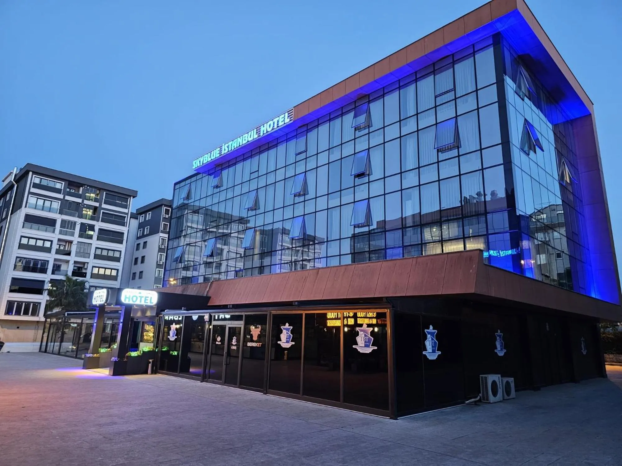 Property building in SKYBLUE İSTANBUL HOTEL