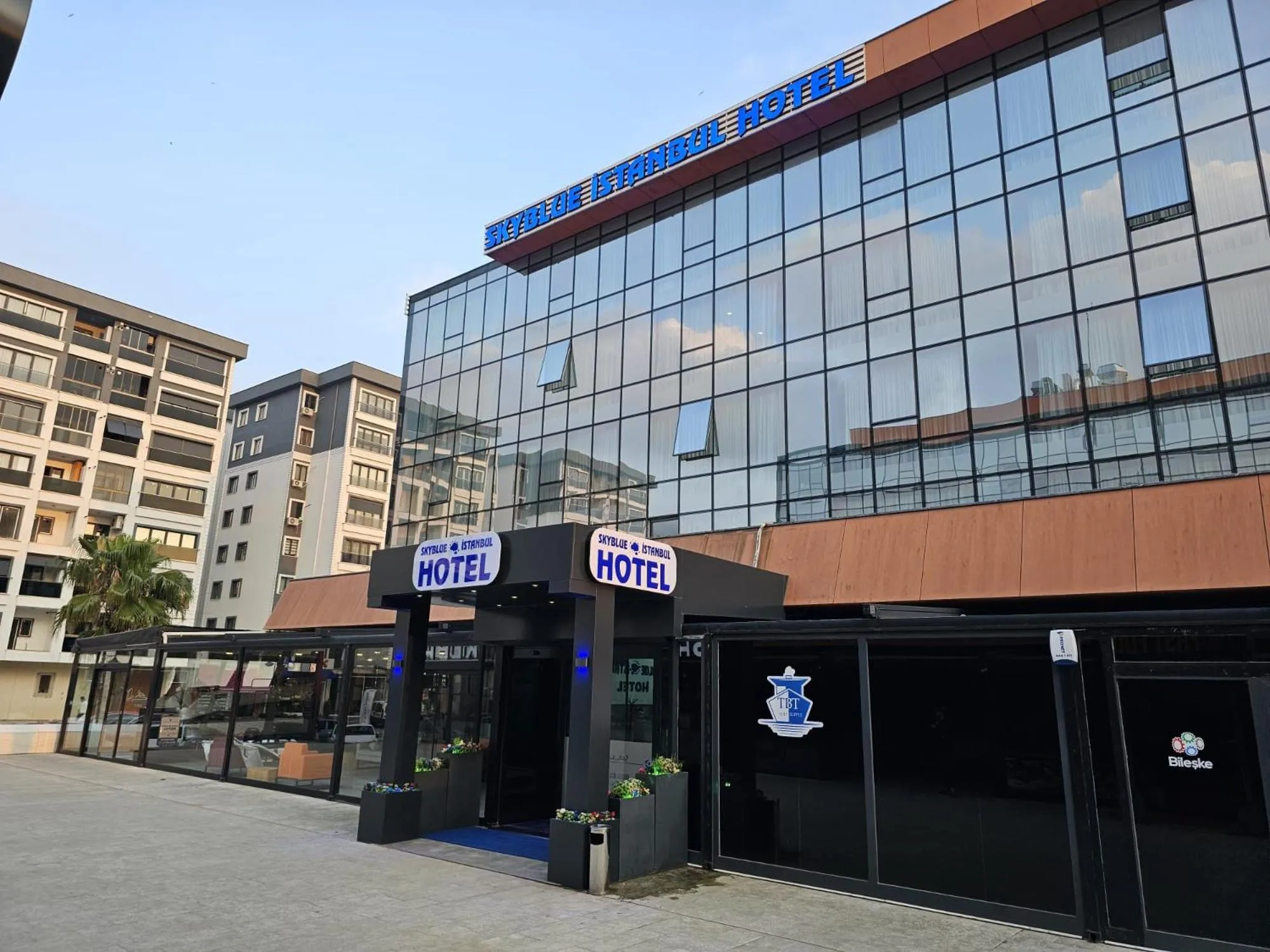 Property building in SKYBLUE İSTANBUL HOTEL