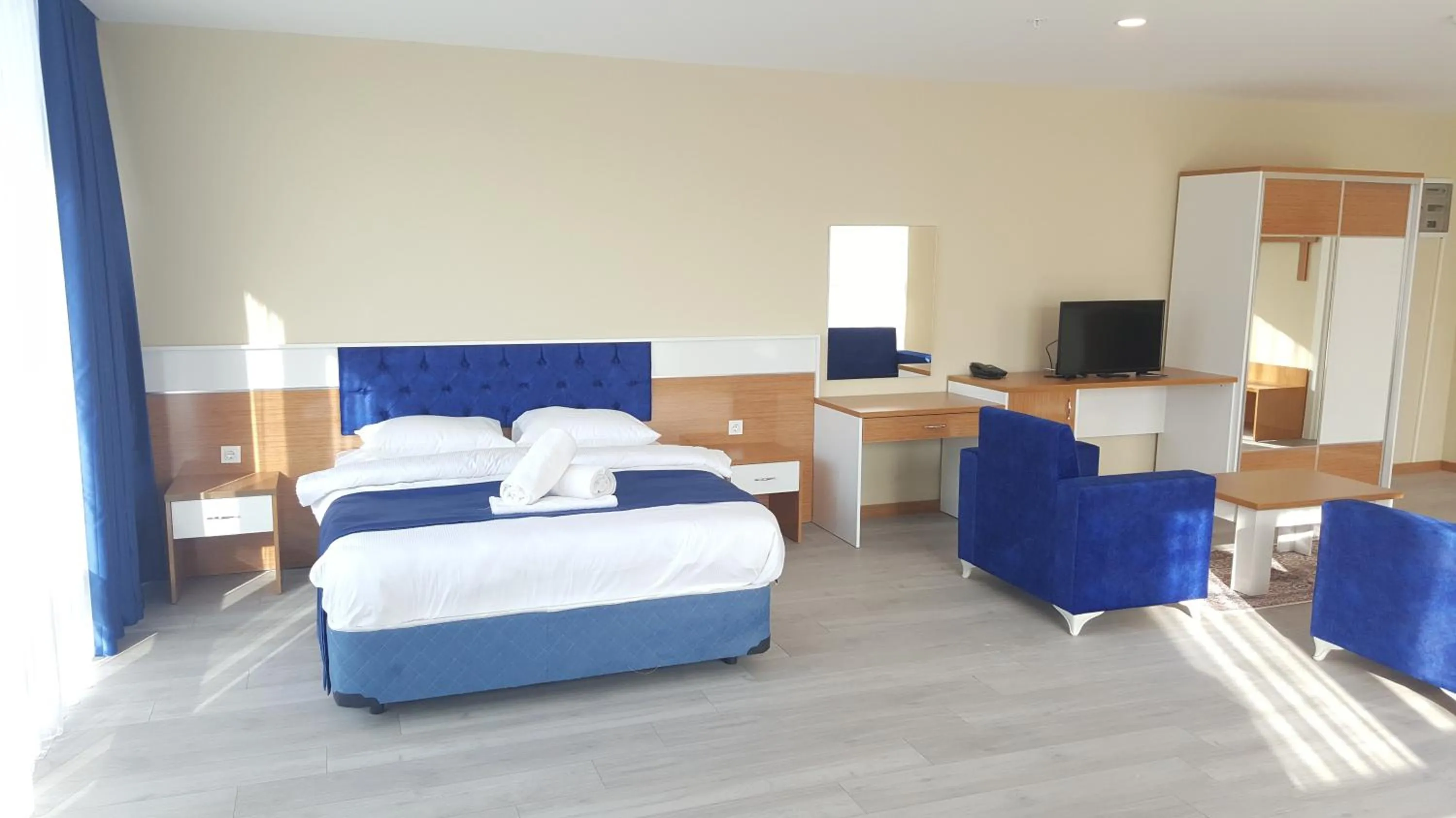 Photo of the whole room, Bed in SKYBLUE İSTANBUL HOTEL