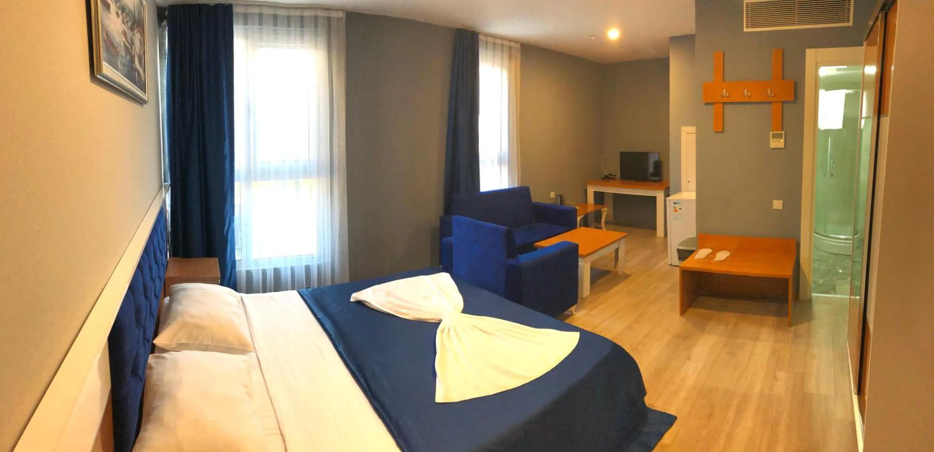 Photo of the whole room, Bed in SKYBLUE İSTANBUL HOTEL