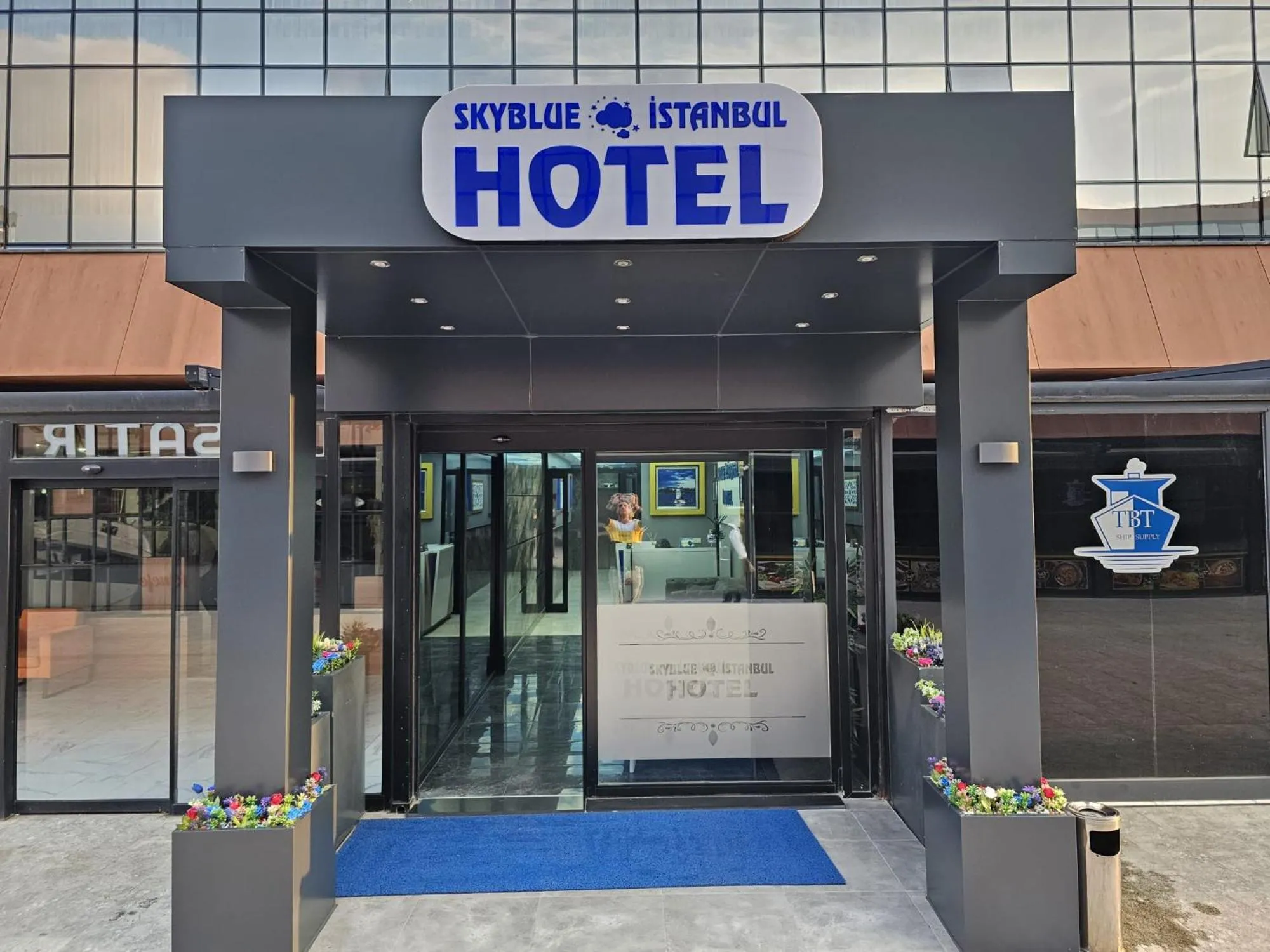Property building in SKYBLUE İSTANBUL HOTEL