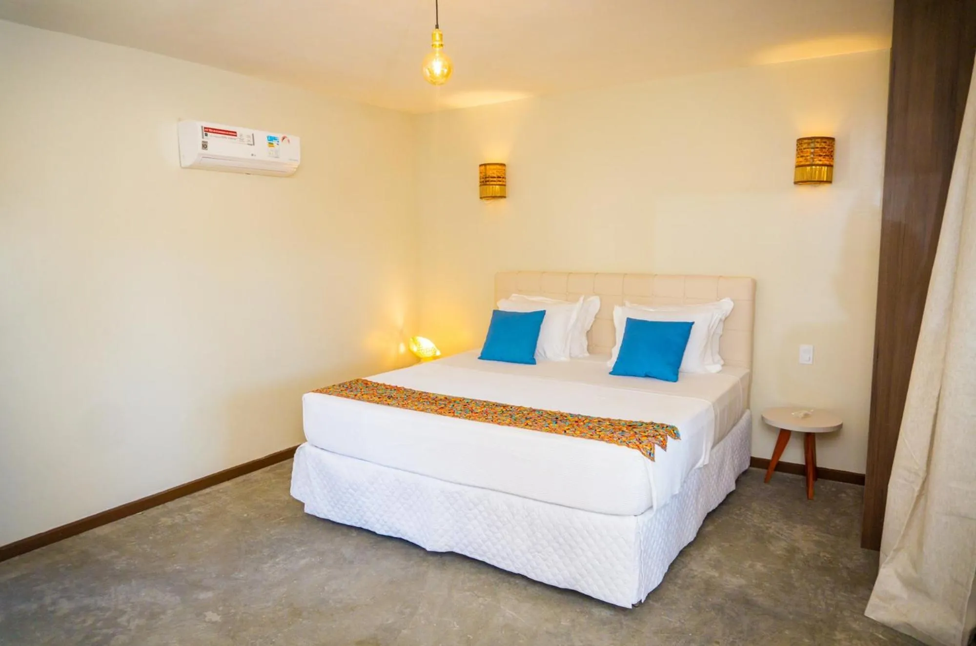 Bed in Villa Zen Hotel