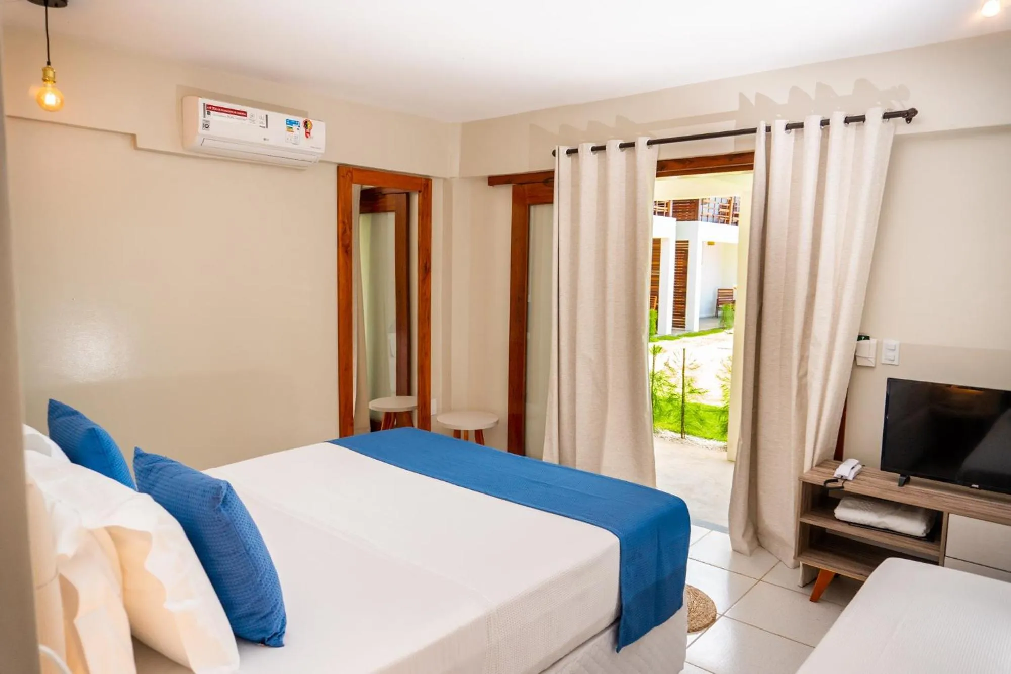 Bed in Villa Zen Hotel