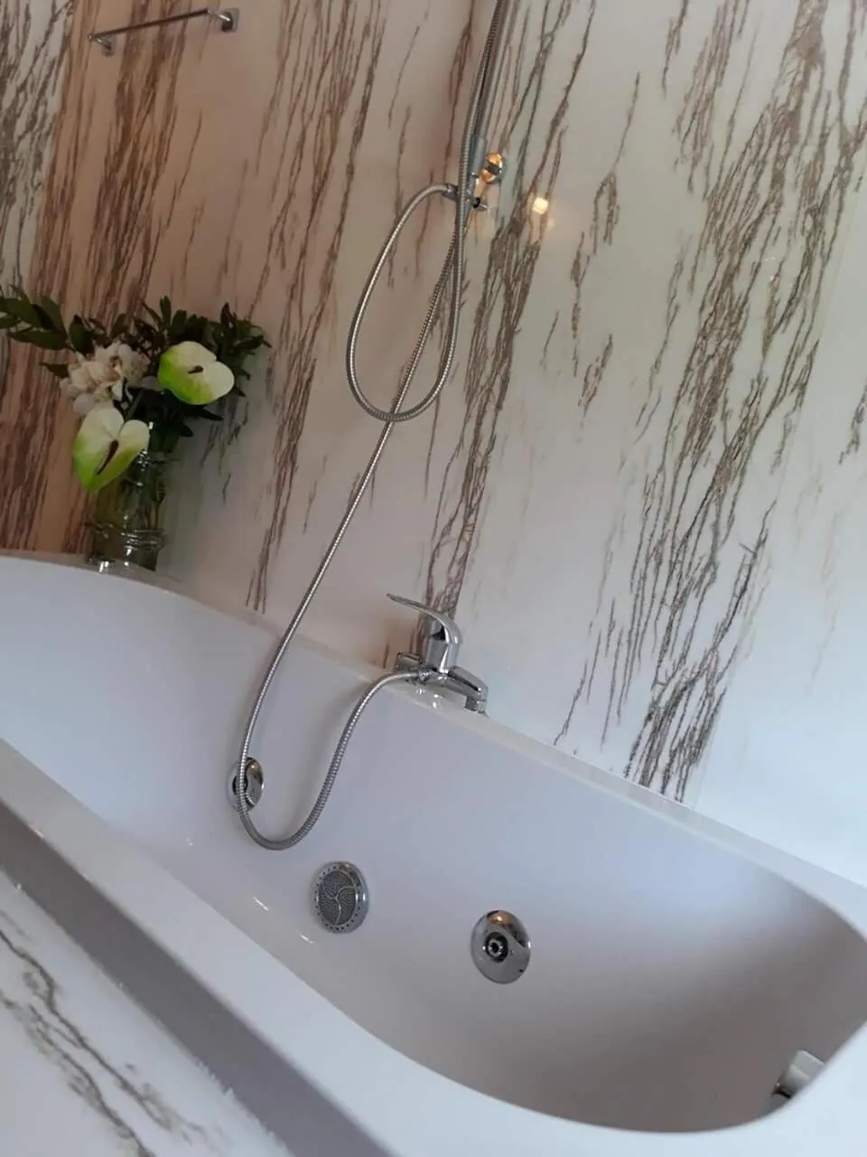 Bathroom in Kinira Beach Hotel