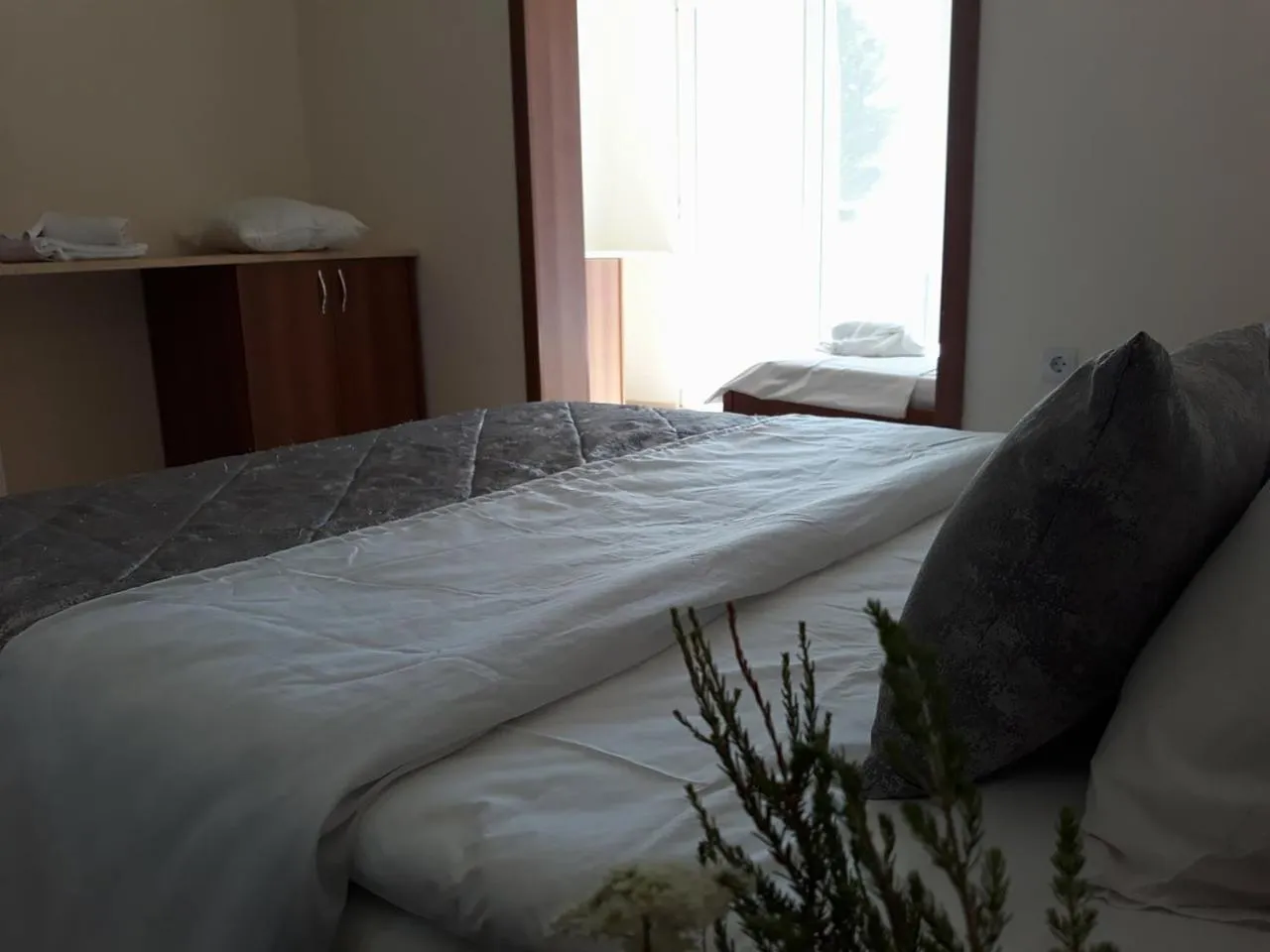 Bed in Kinira Beach Hotel