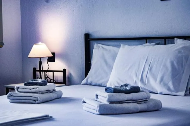 Bed in Kinira Beach Hotel