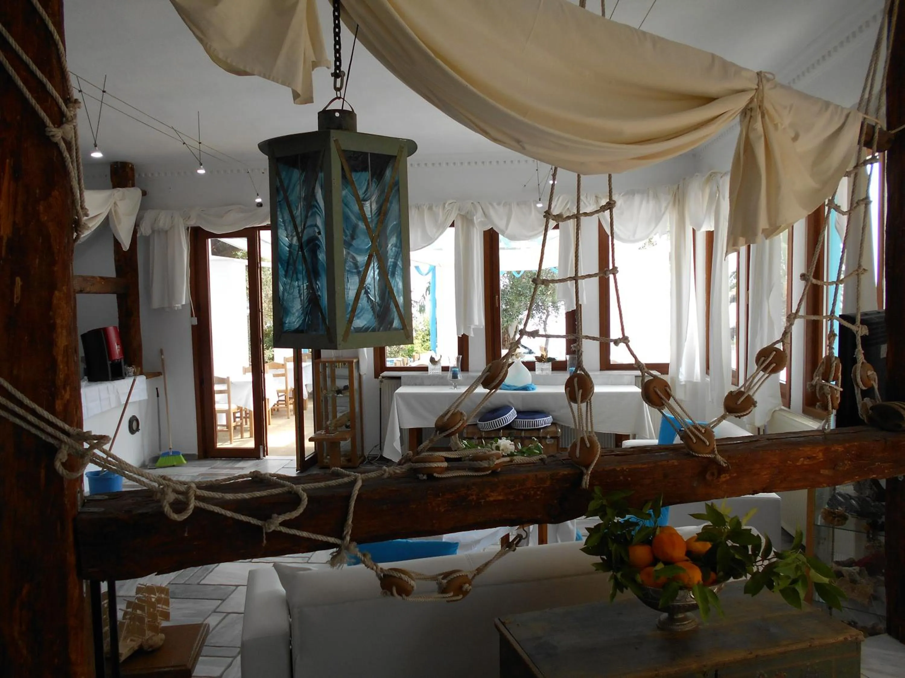 Communal lounge/ TV room in Kinira Beach Hotel