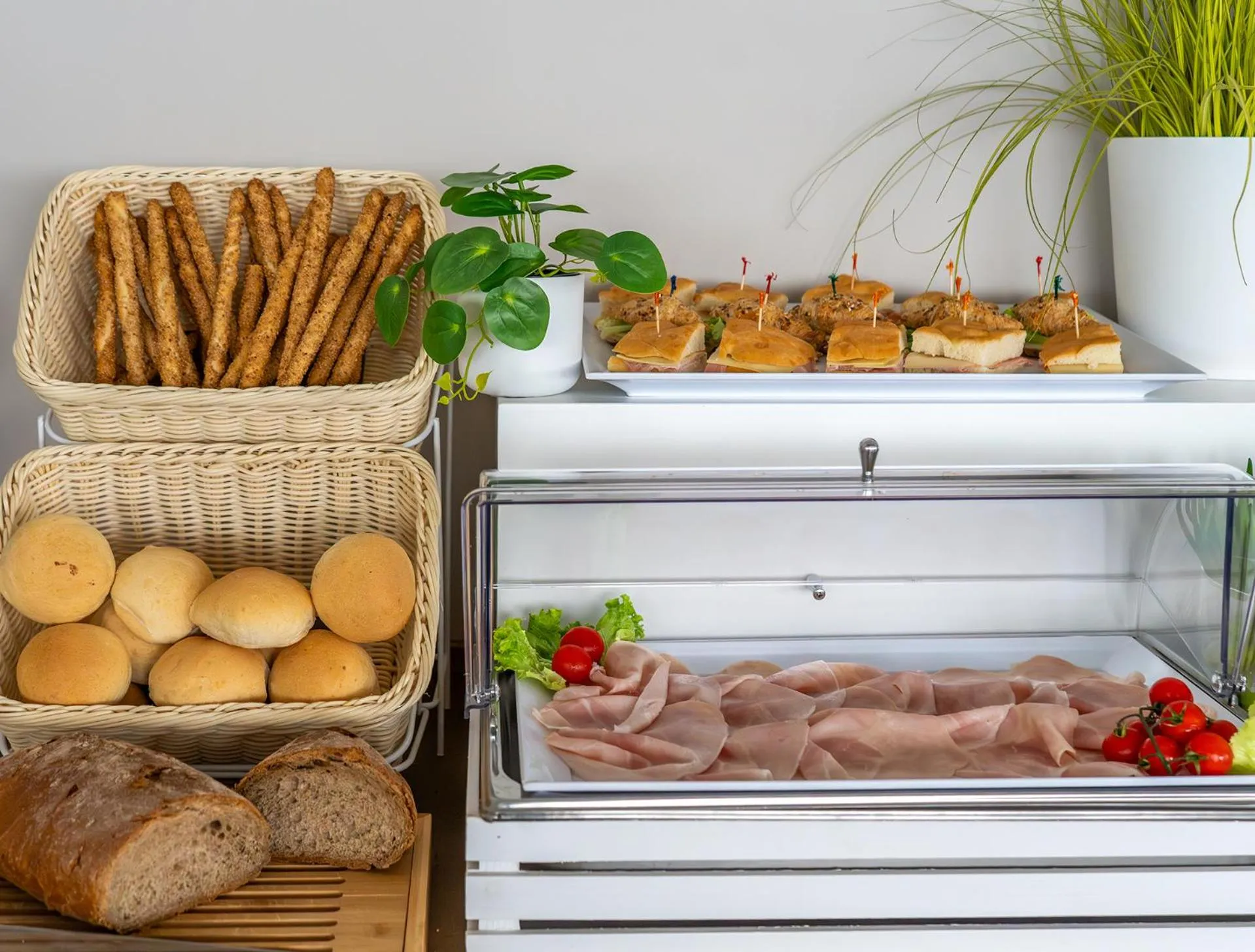 Restaurant/places to eat in Hotel Philadelphia