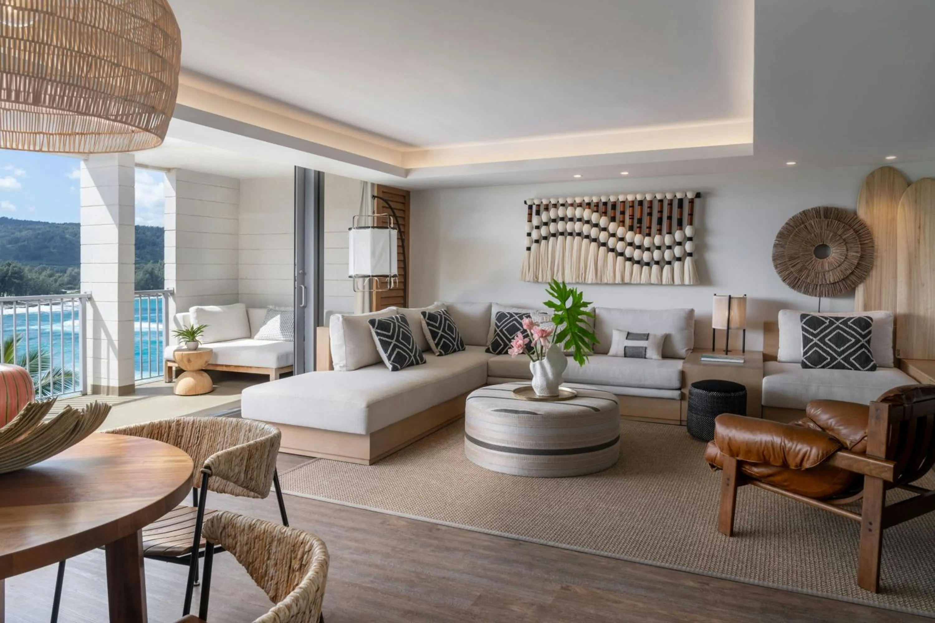 Living room in The Ritz-Carlton O'ahu, Turtle Bay