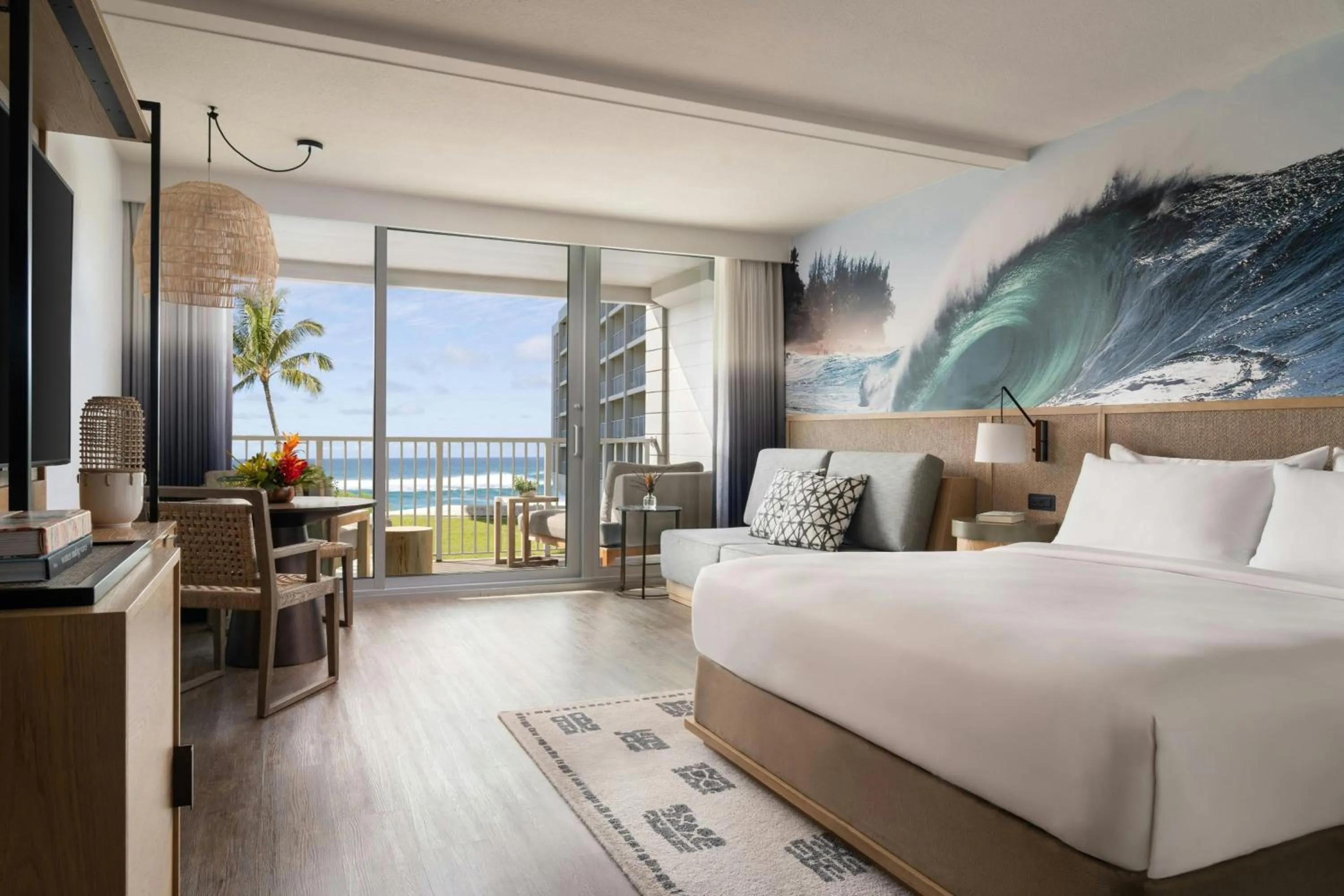 Photo of the whole room, Bed in The Ritz-Carlton O'ahu, Turtle Bay