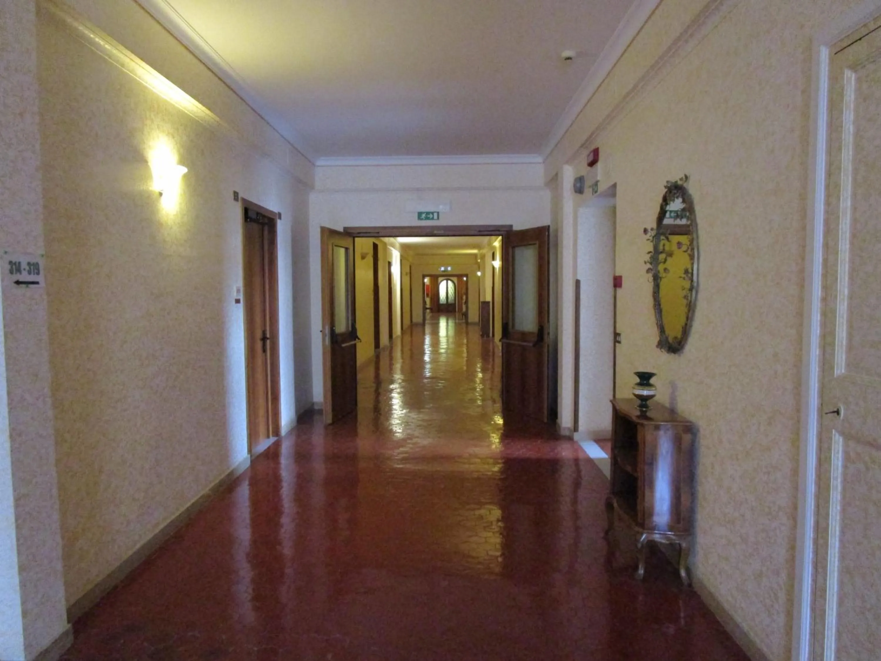 Lobby or reception in Casa S. Giuseppe di Cluny