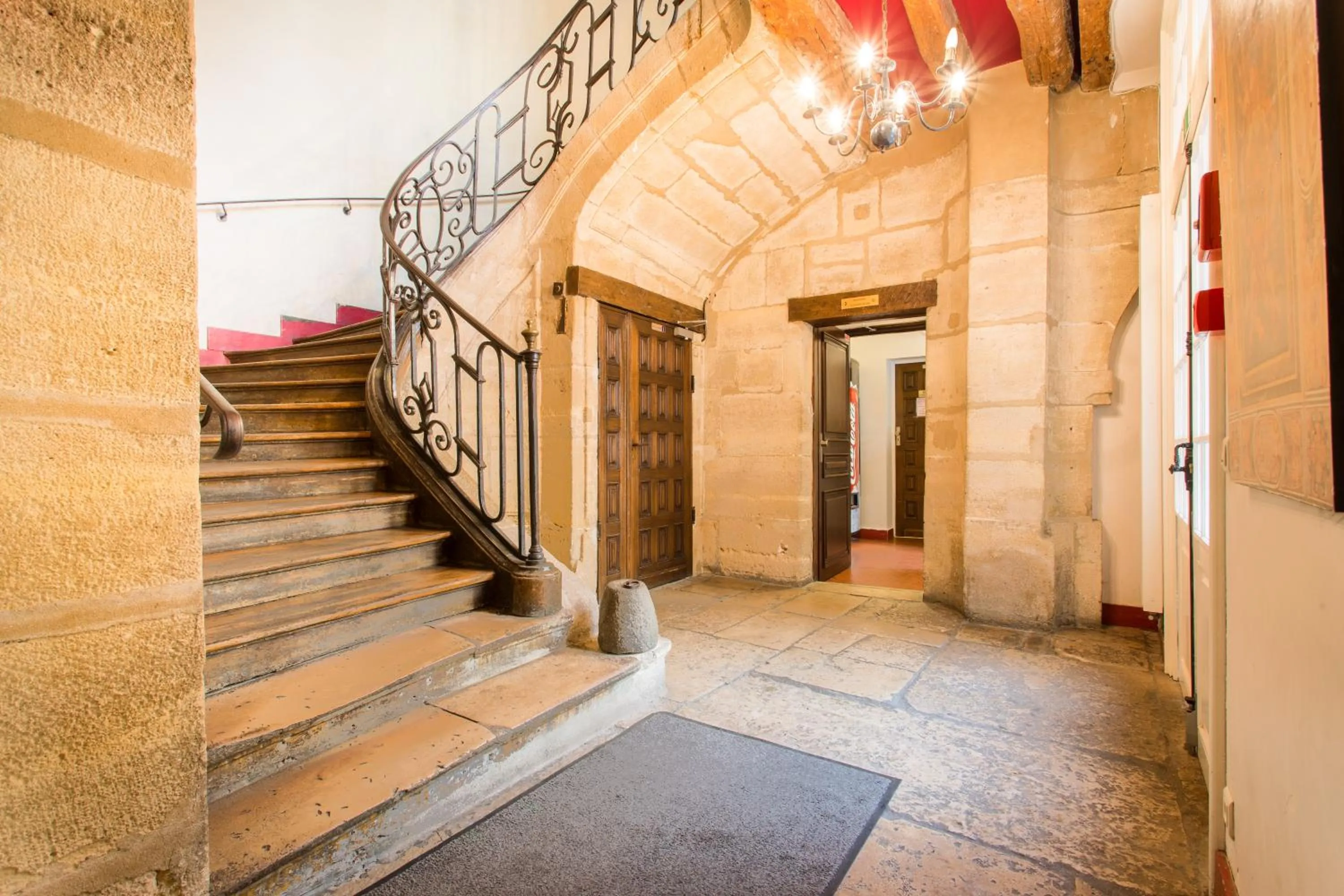 Property building in MIJE MARAIS Hostel