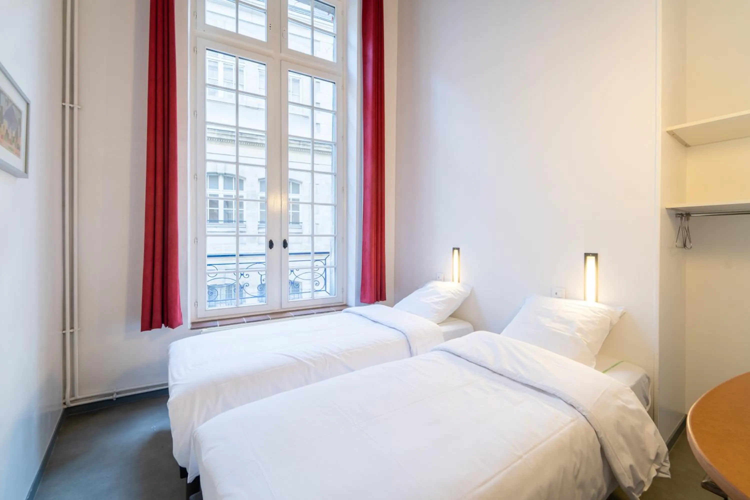 Bed in MIJE MARAIS Hostel