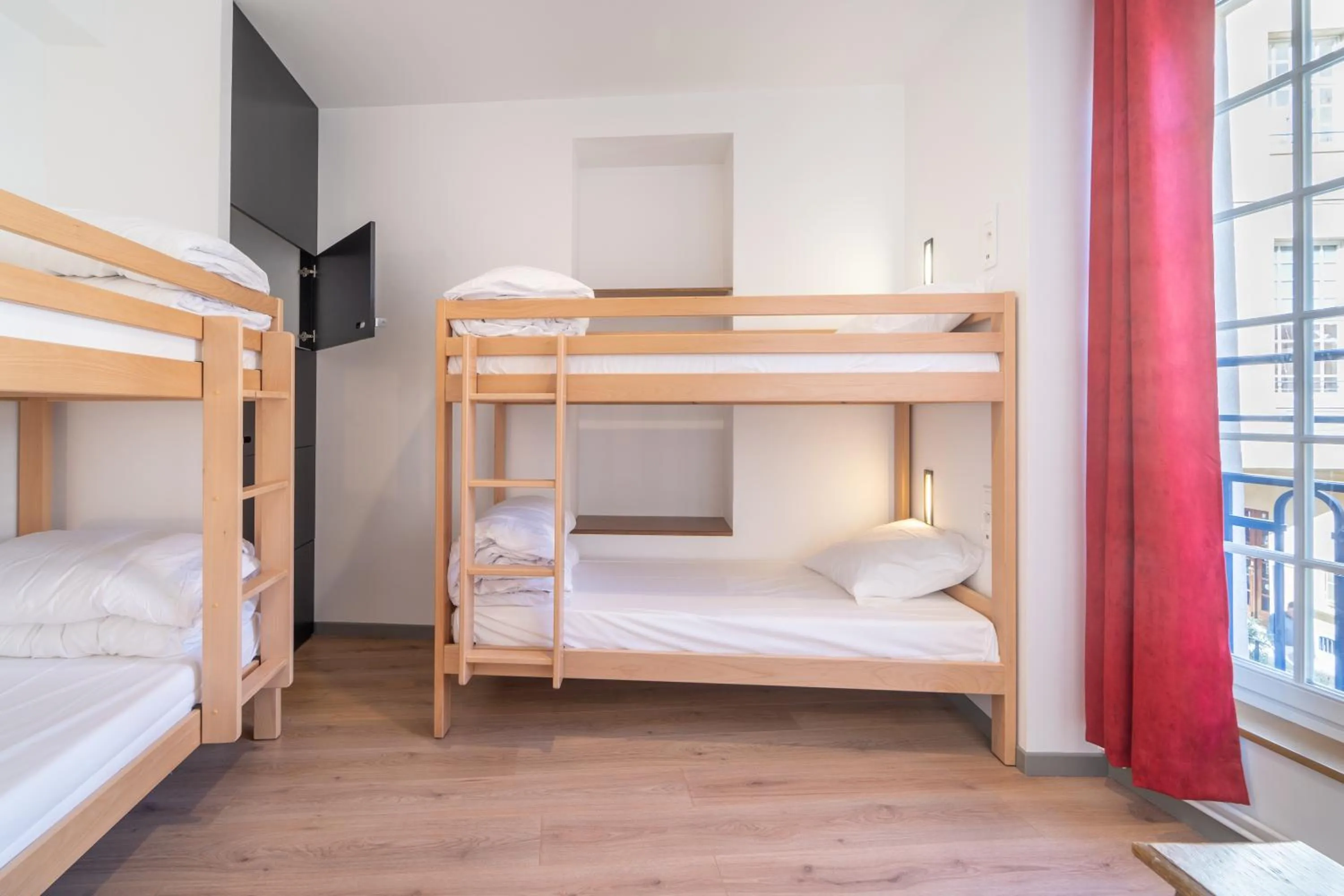 bunk bed, Bed in MIJE MARAIS Hostel