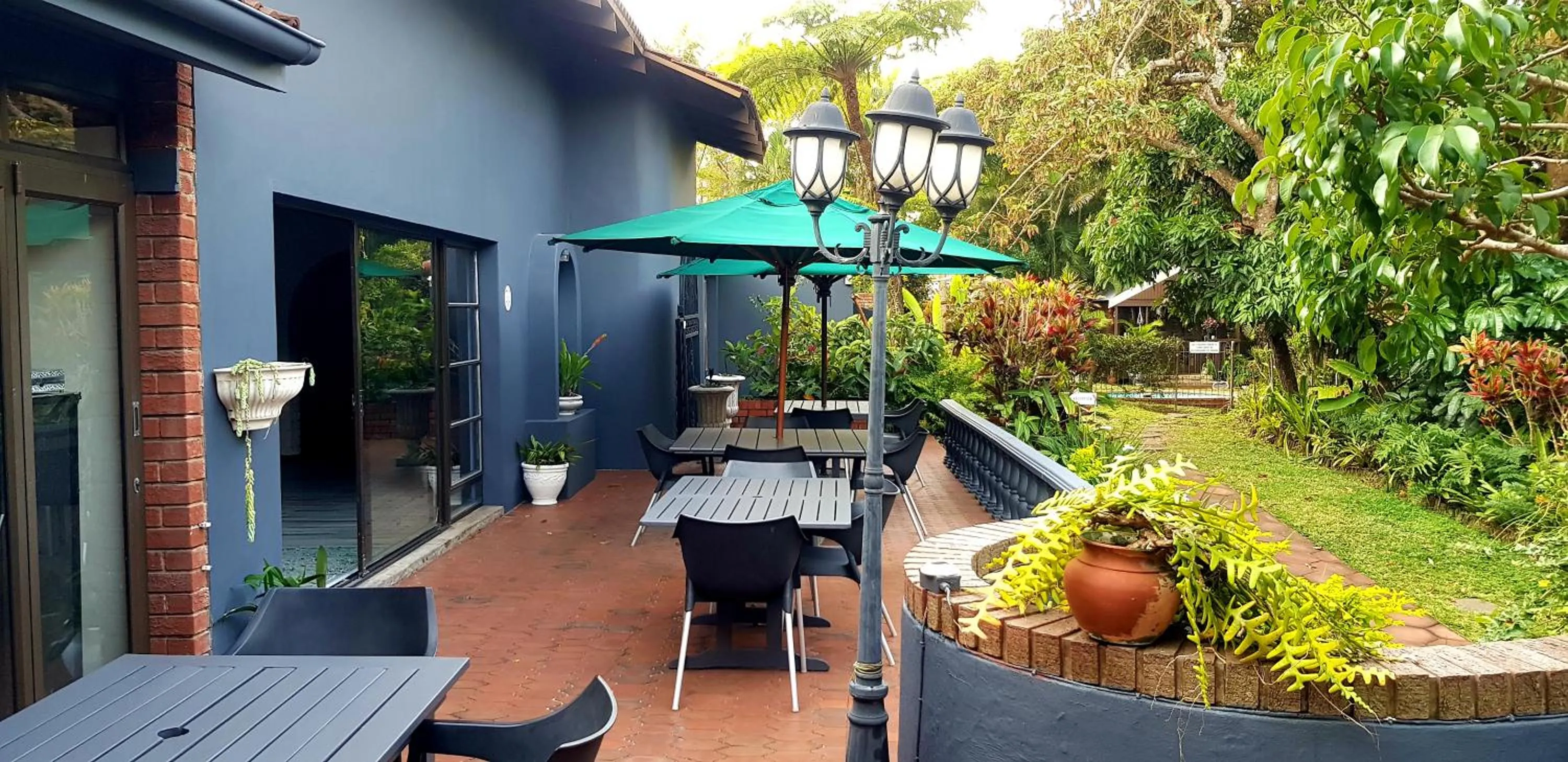 Facade/entrance in Santa Lucia Guest House