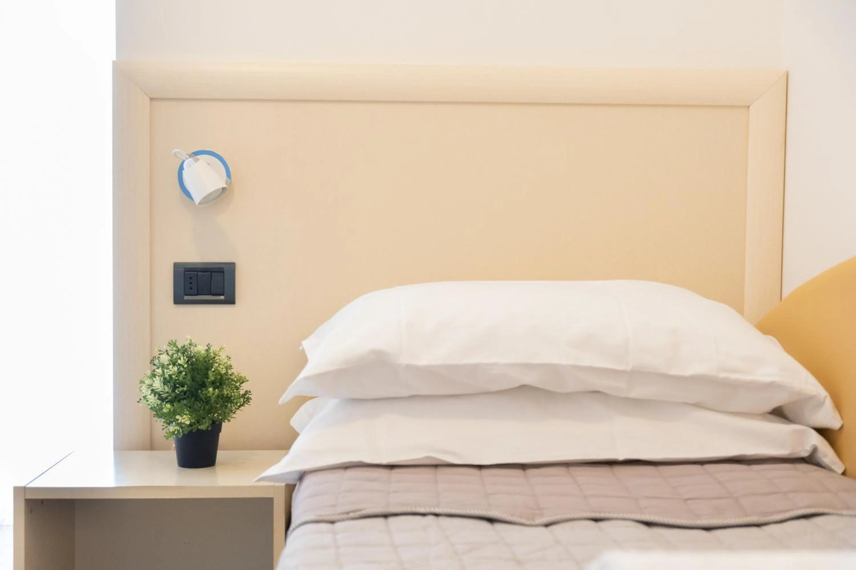 Bed in Hotel Mignon Riccione Fronte Mare