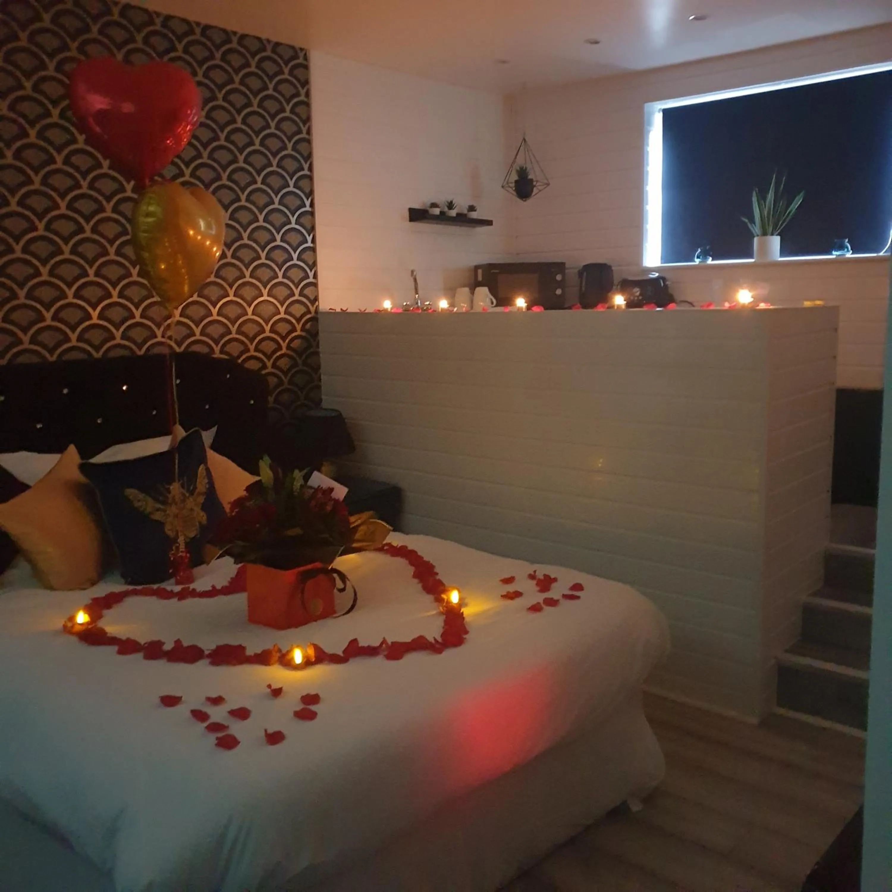 Spa and wellness centre/facilities in The Mayfair Lodge & Family Suite