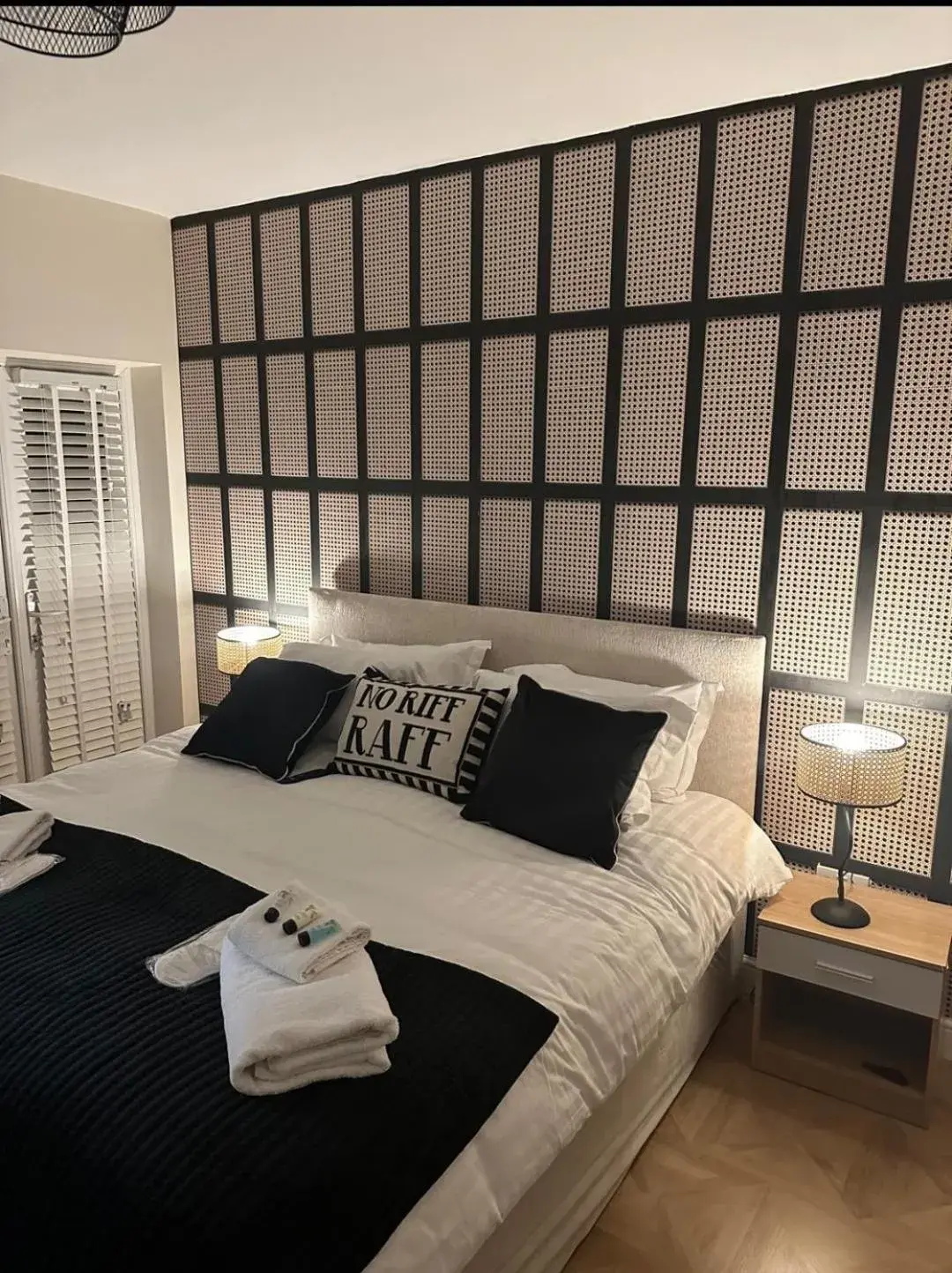 Double or Twin Room with Private Bathroom in The Mayfair Lodge & Family Suite Double or Twin Room with Private Bathroom in The Mayfair Lodge & Family Suite