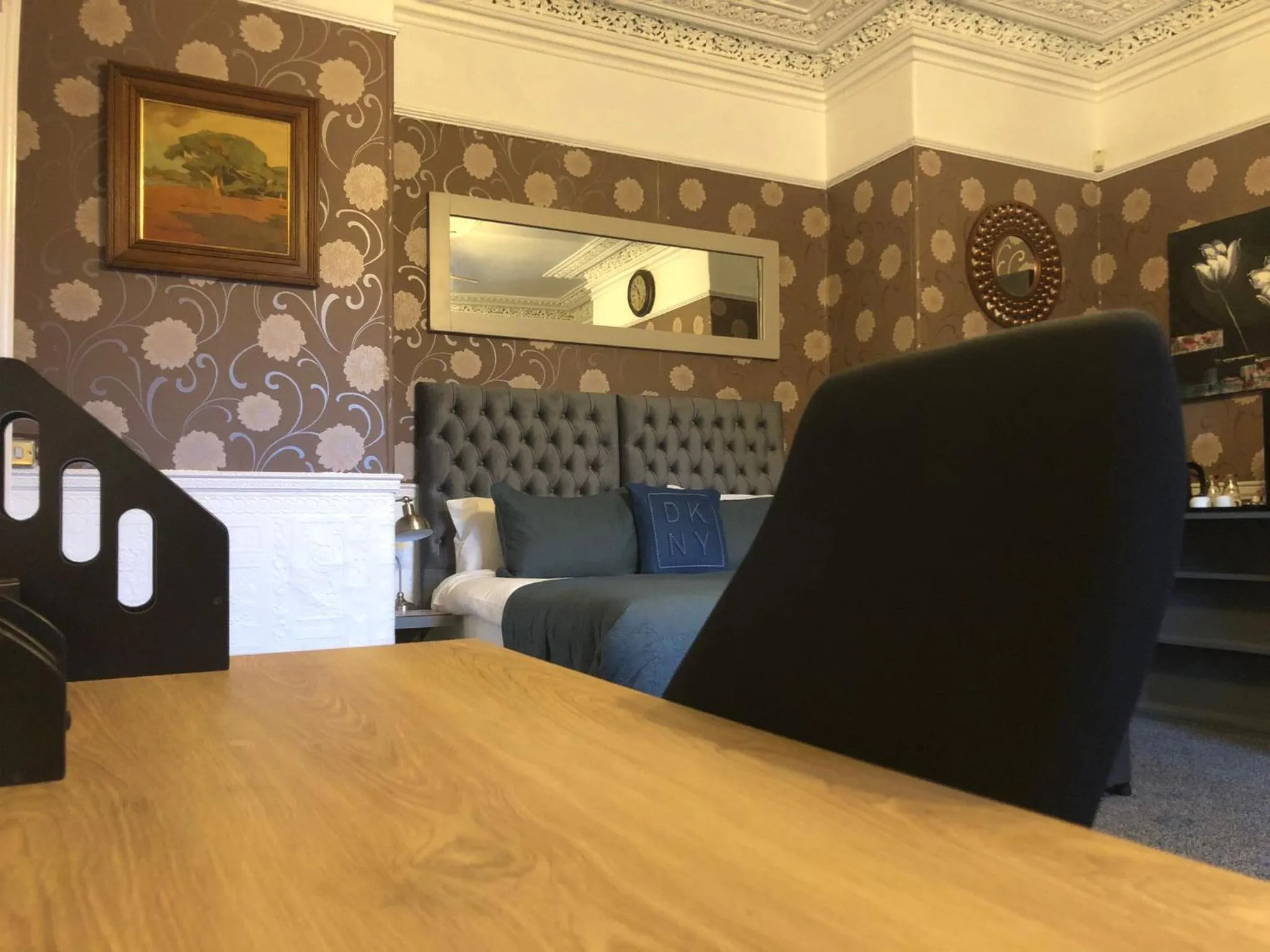 Bedroom in Ashfield Hotel