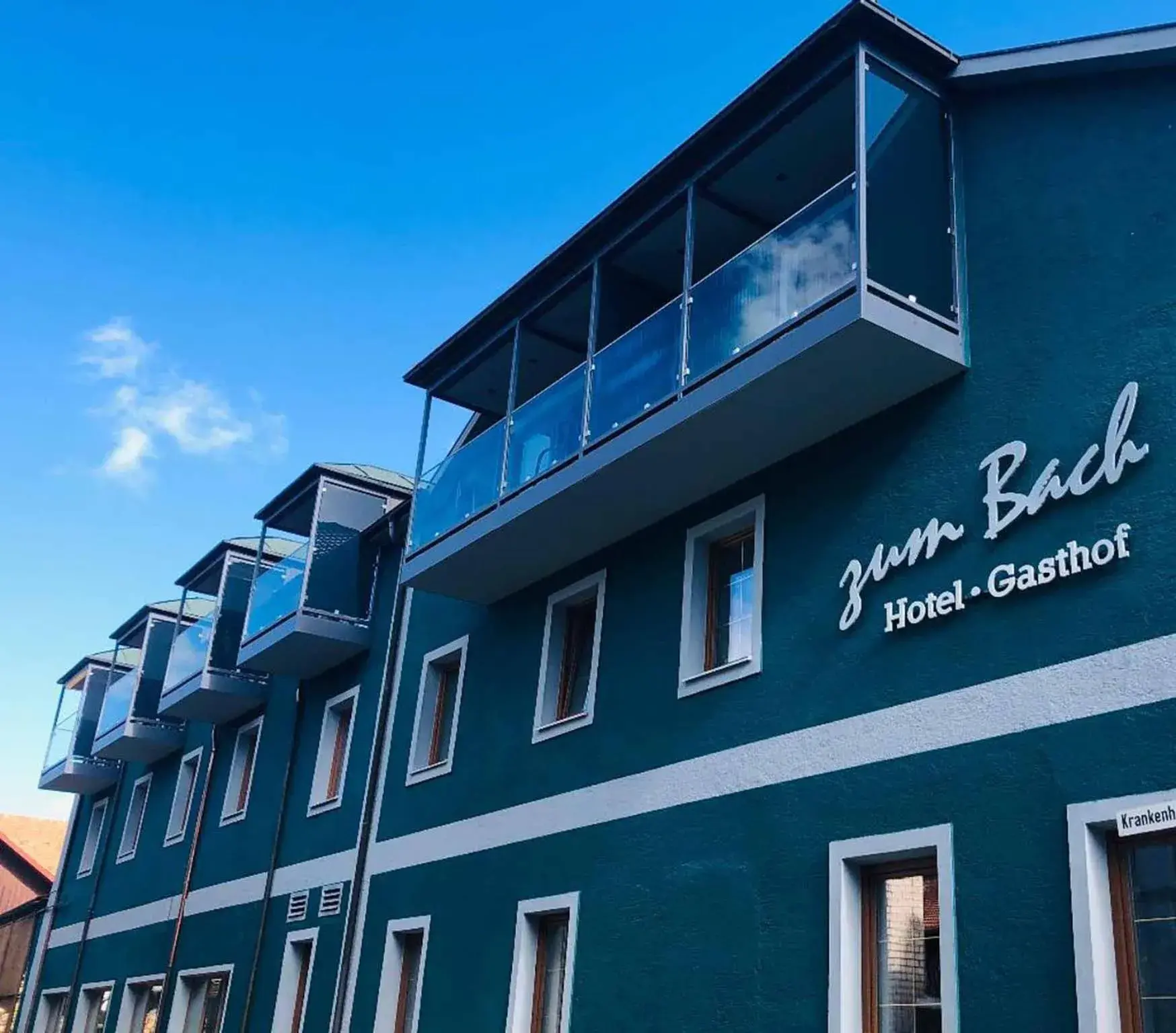 Hotel-Gasthof zum Bach Hotel-Gasthof zum Bach