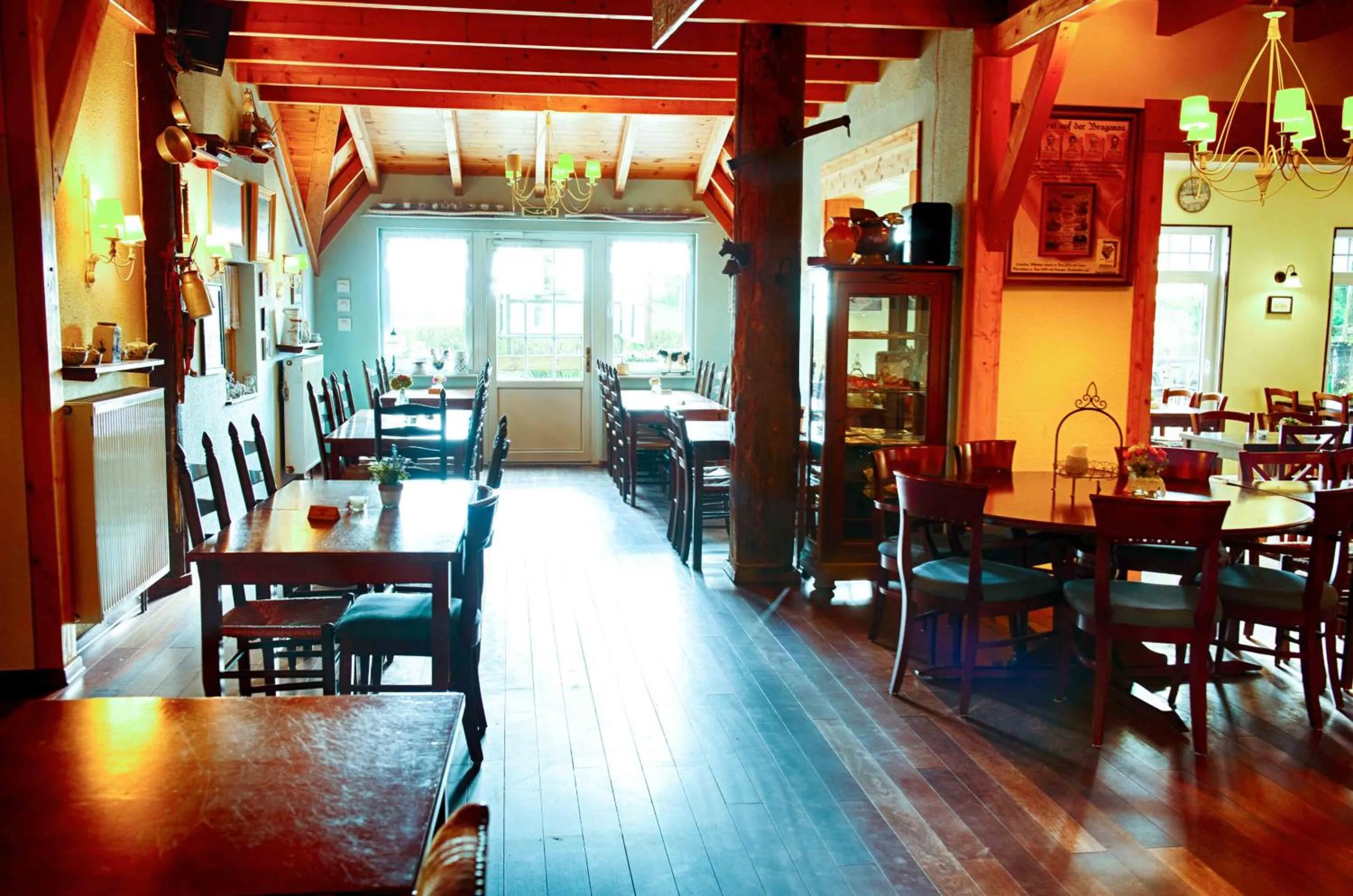 Restaurant/places to eat in INSEL-LAND-HOTEL MICHAELSEN -Boutique Hotel- im Ostland mit Yoga u Sauna