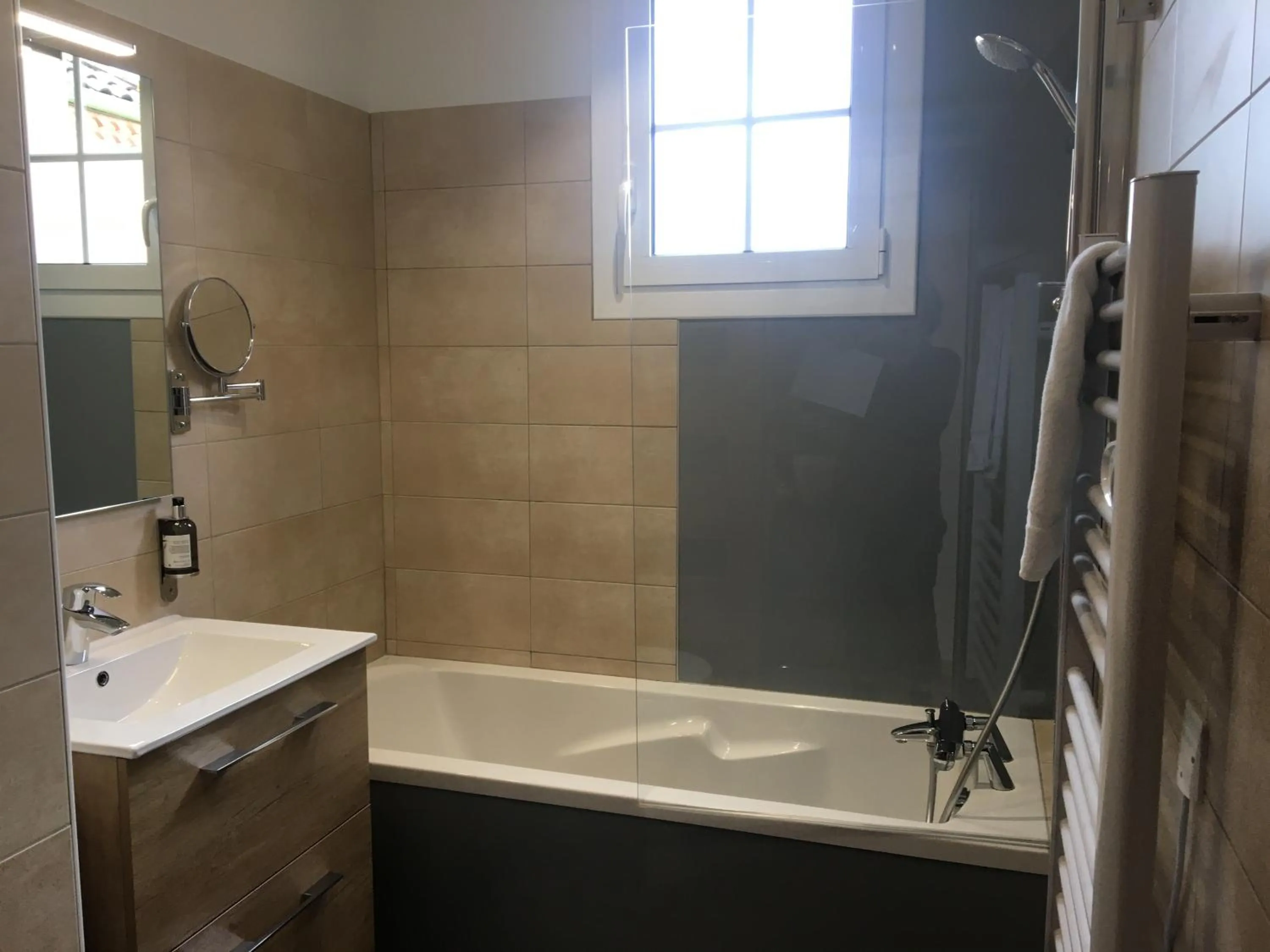 LOGIS HÔTEL RESTAURANT SPA Les BALCONS DE L'ESPERANCE