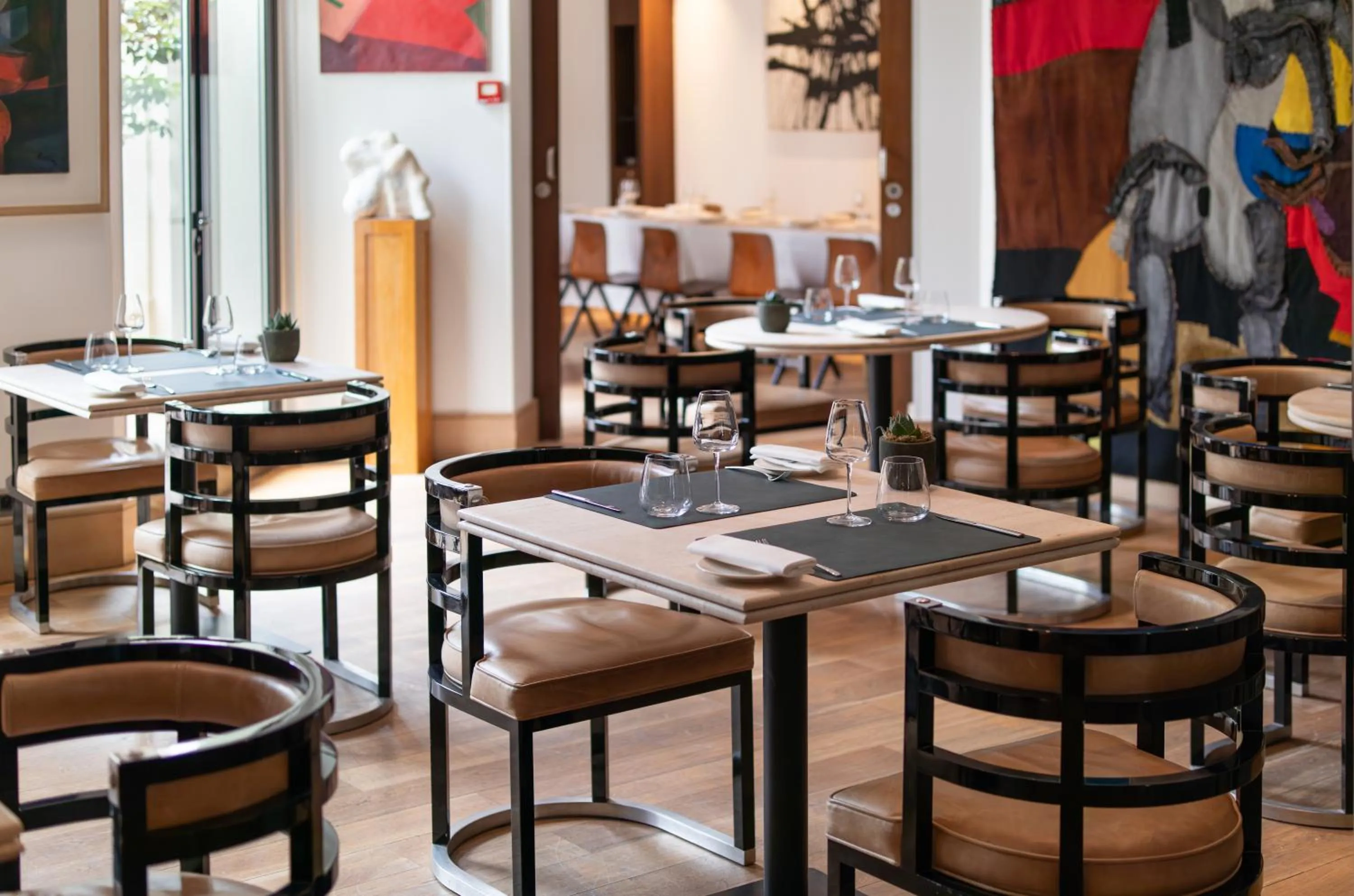 Restaurant/places to eat in Grand Hôtel Champs-Elysées