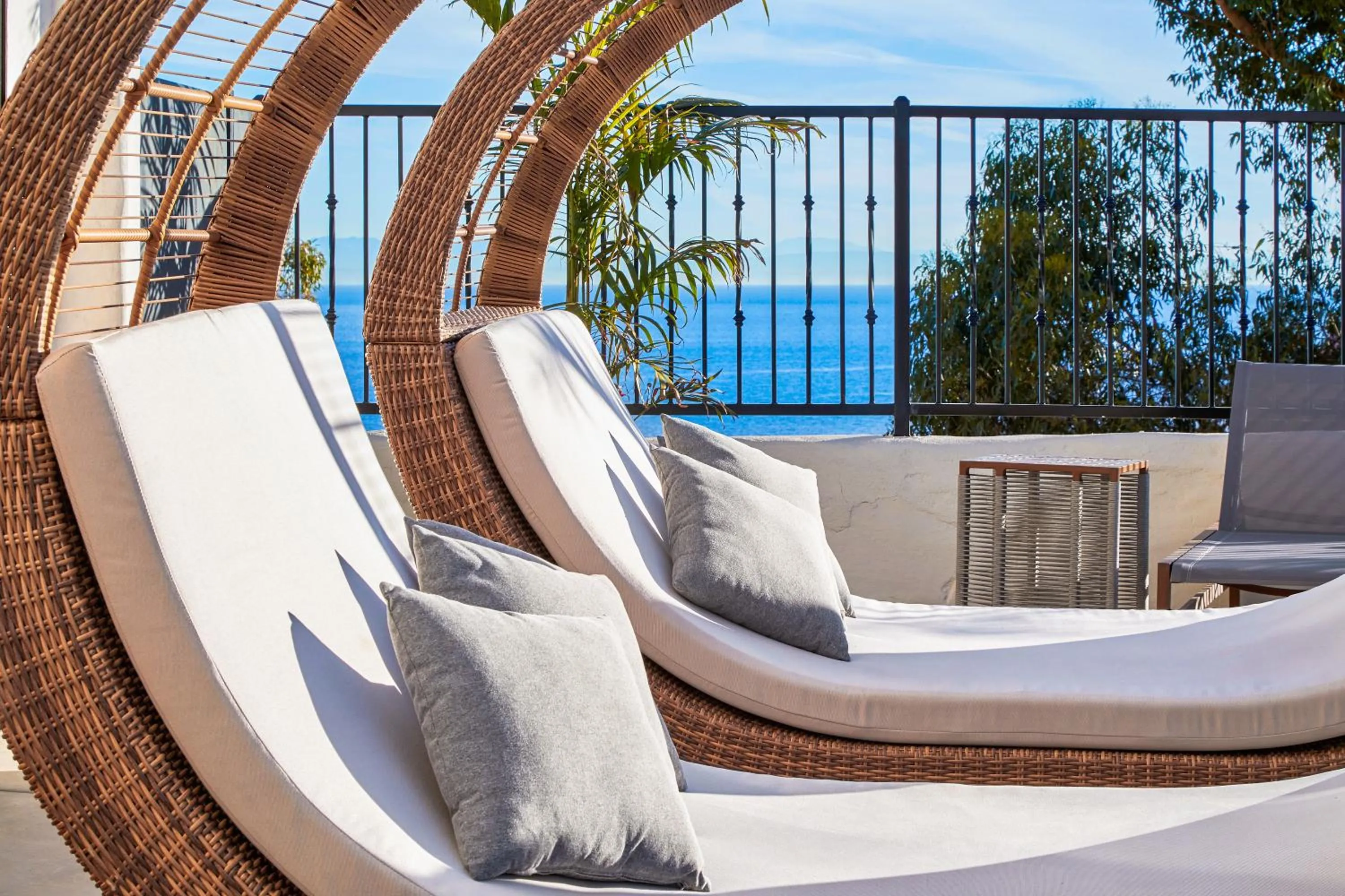 Swimming pool in Zane Grey Pueblo Hotel