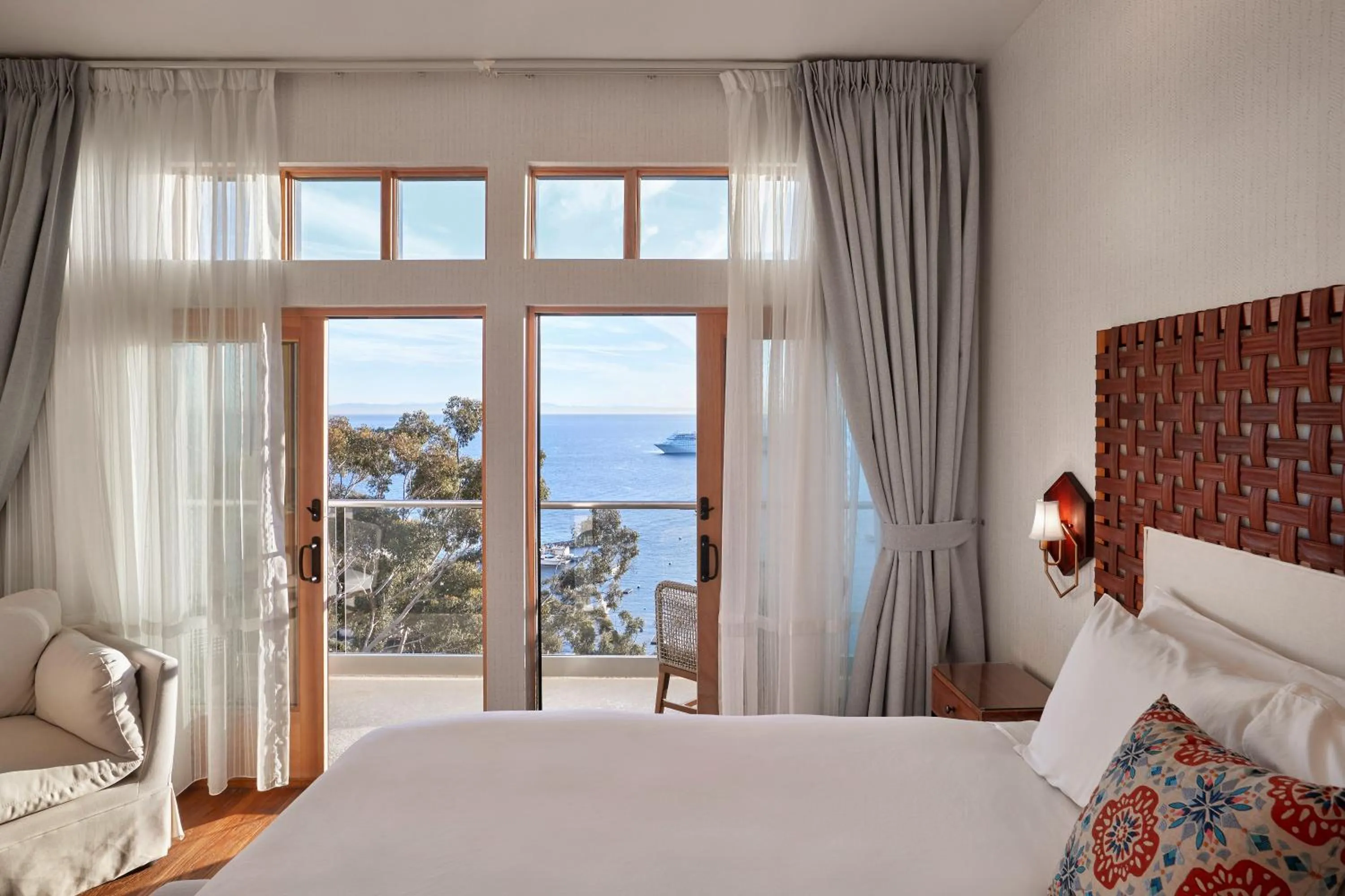 Balcony/Terrace, Bed in Zane Grey Pueblo Hotel