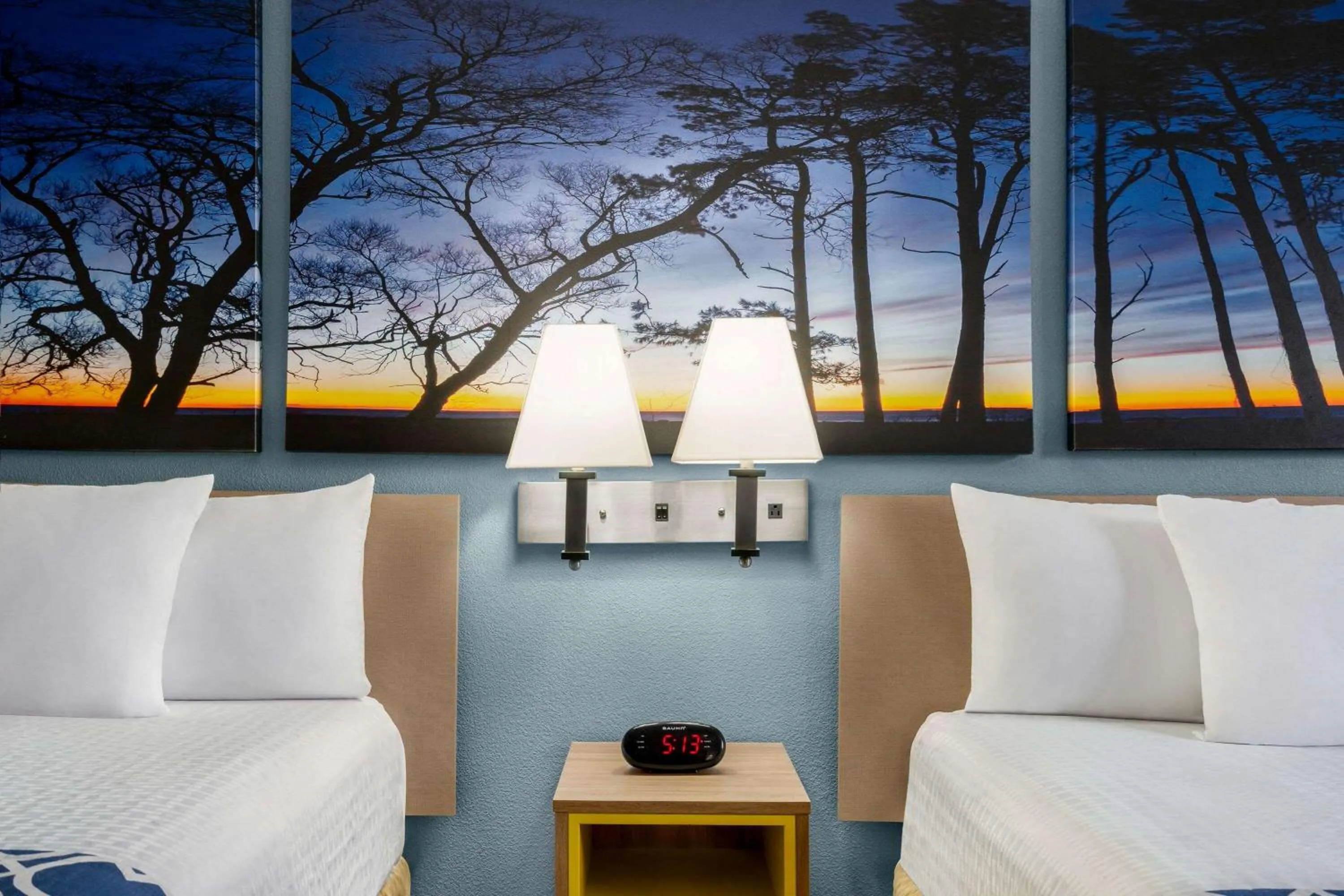 Photo of the whole room in Days Inn by Wyndham Canastota Verona