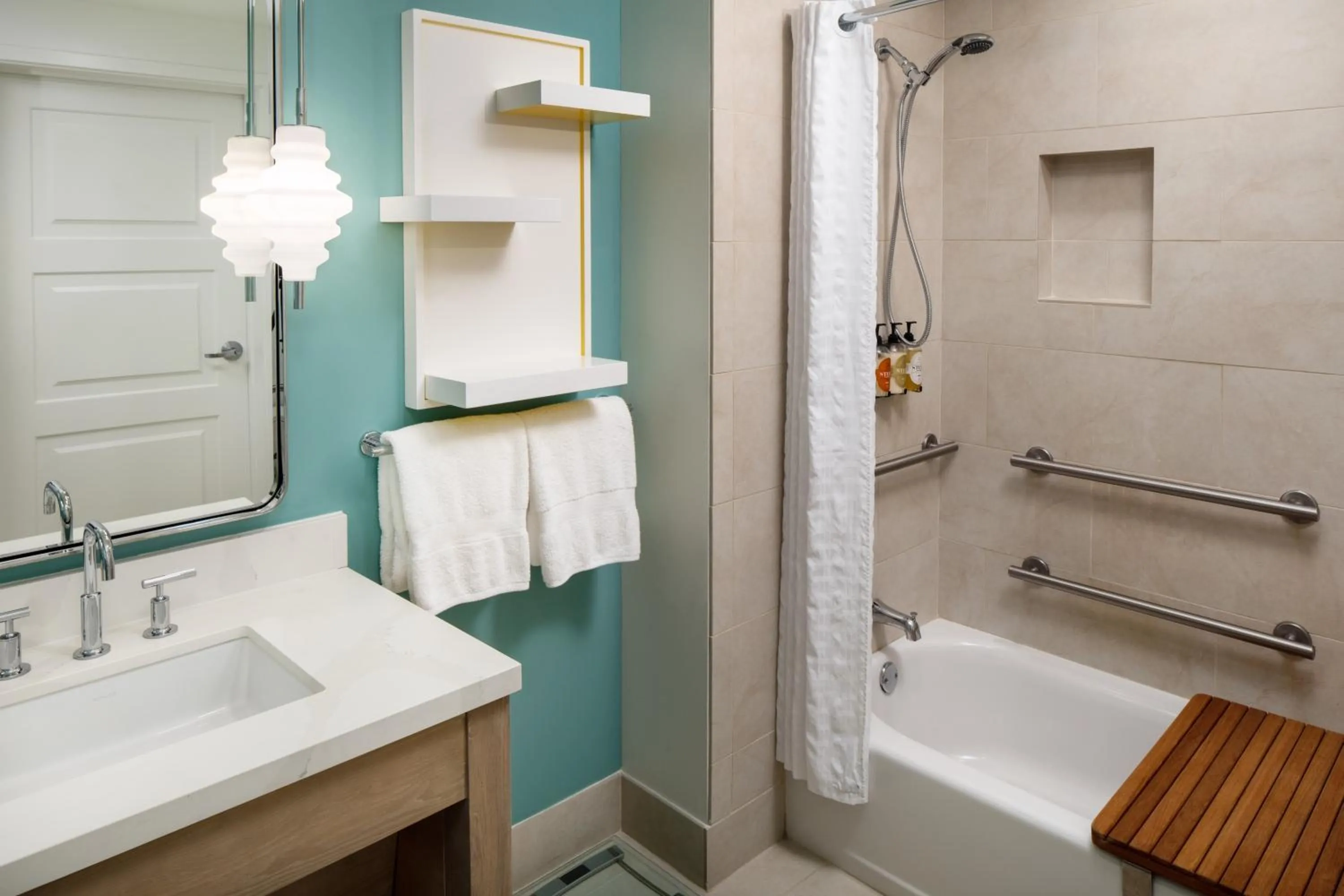 Shower in The Alfond Inn