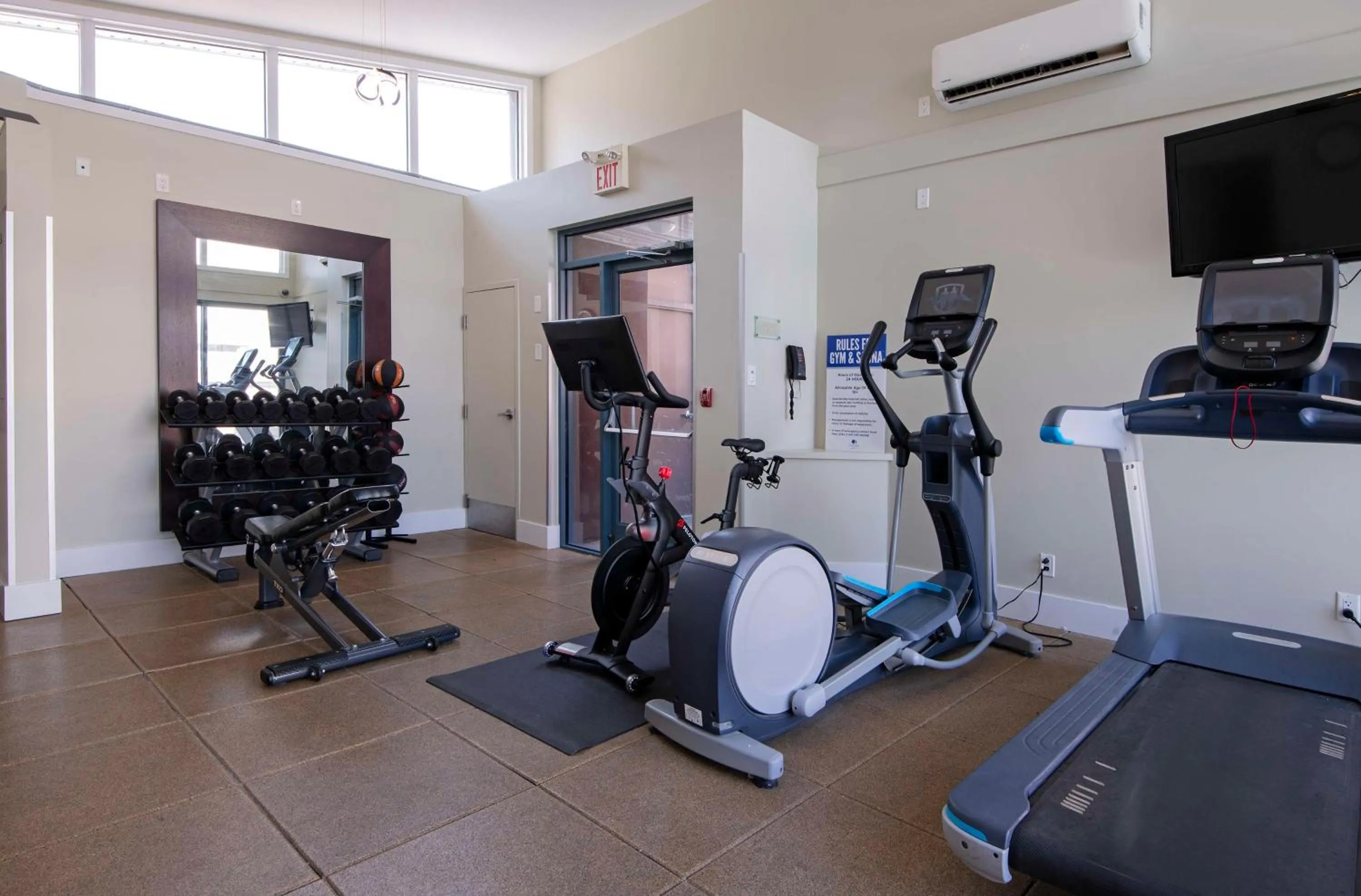 Fitness centre/facilities in DoubleTree by Hilton - Kamloops
