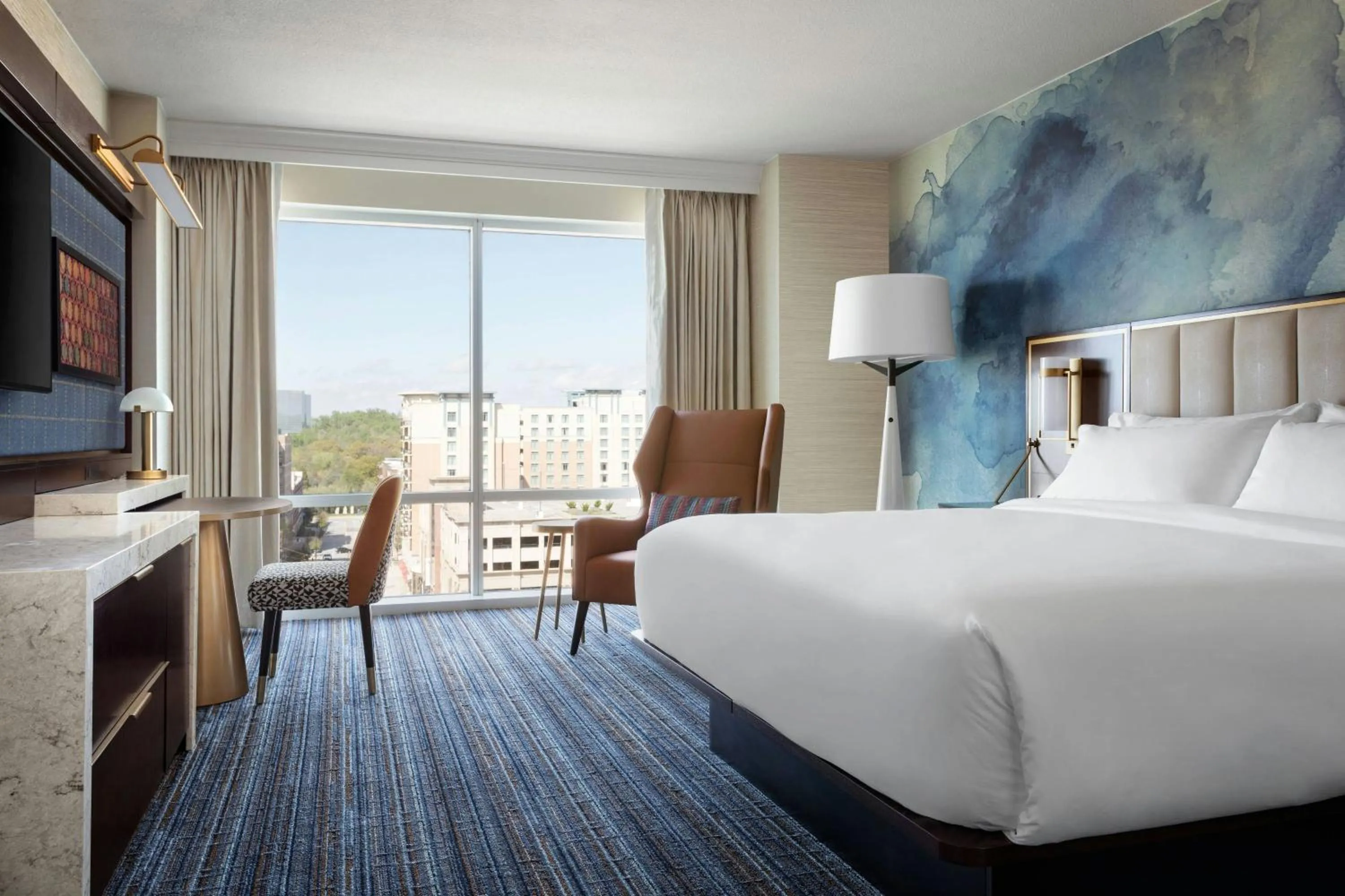 Photo of the whole room, Bed in Gaylord National Resort & Convention Center