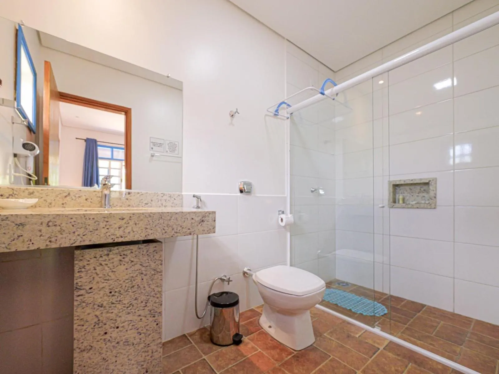 Shower in Pousada Ouro Preto de Bonito